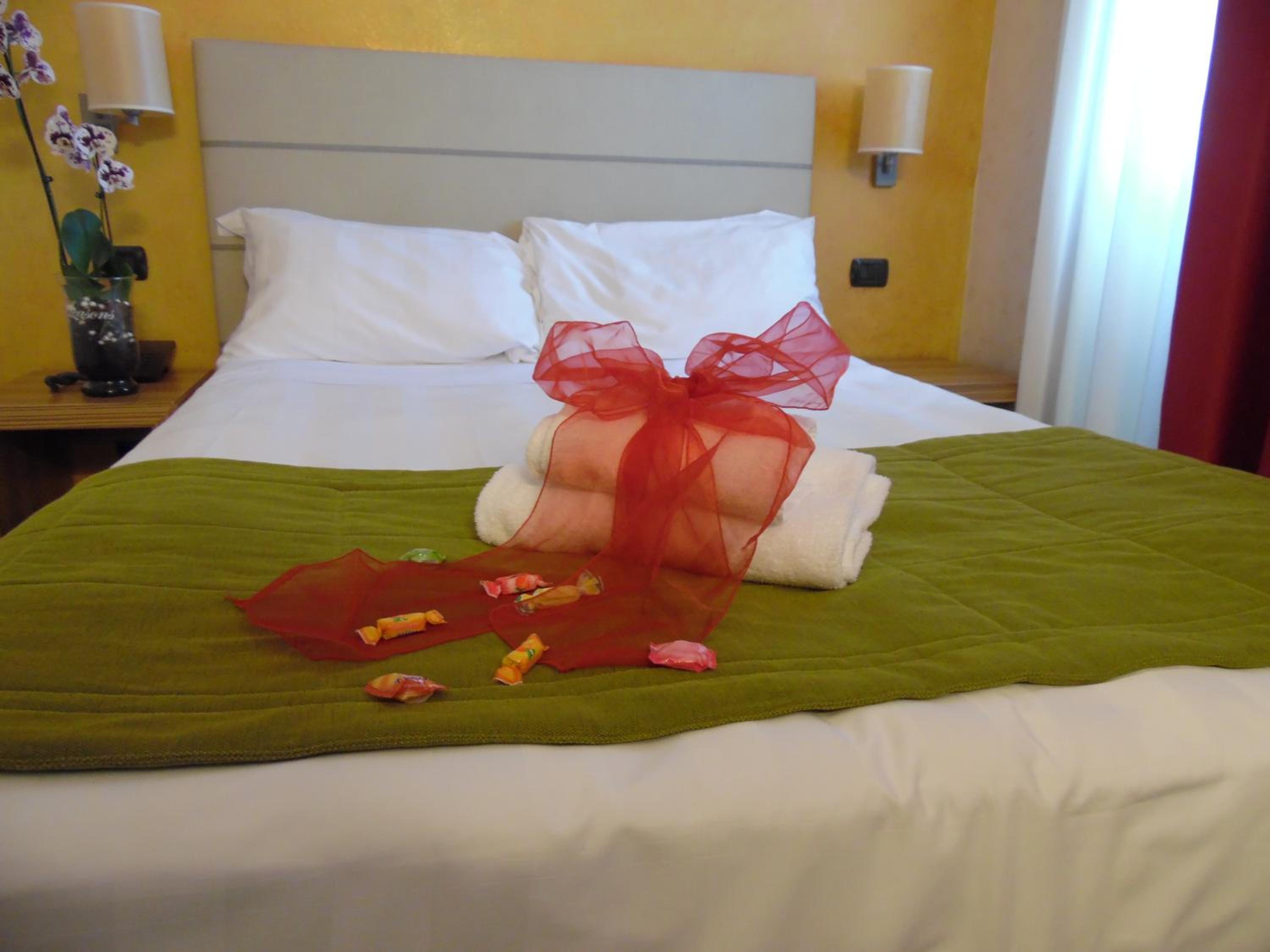 Standard Double Room - Photo 6