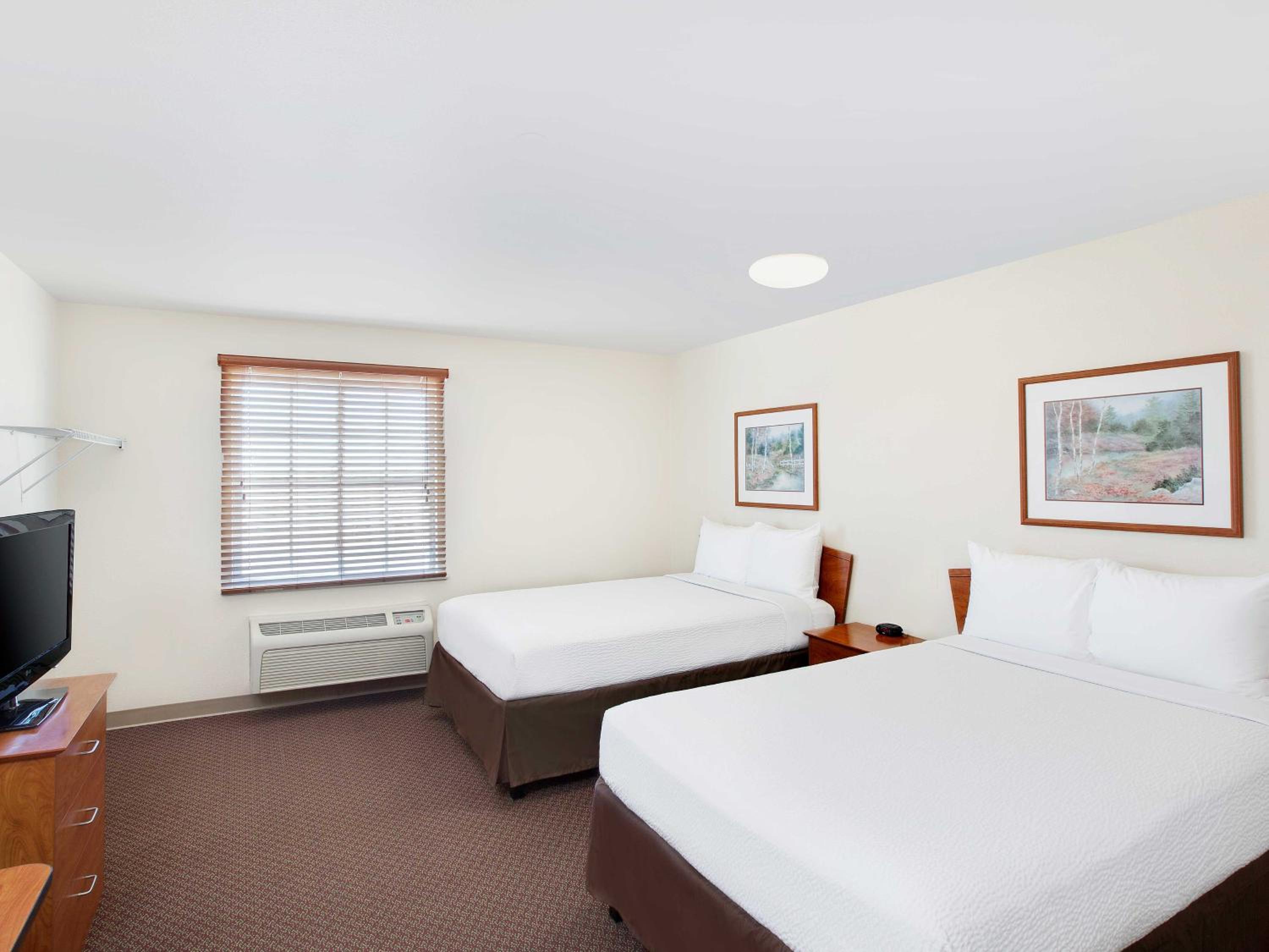 Double Room with Two Double Beds photo 3