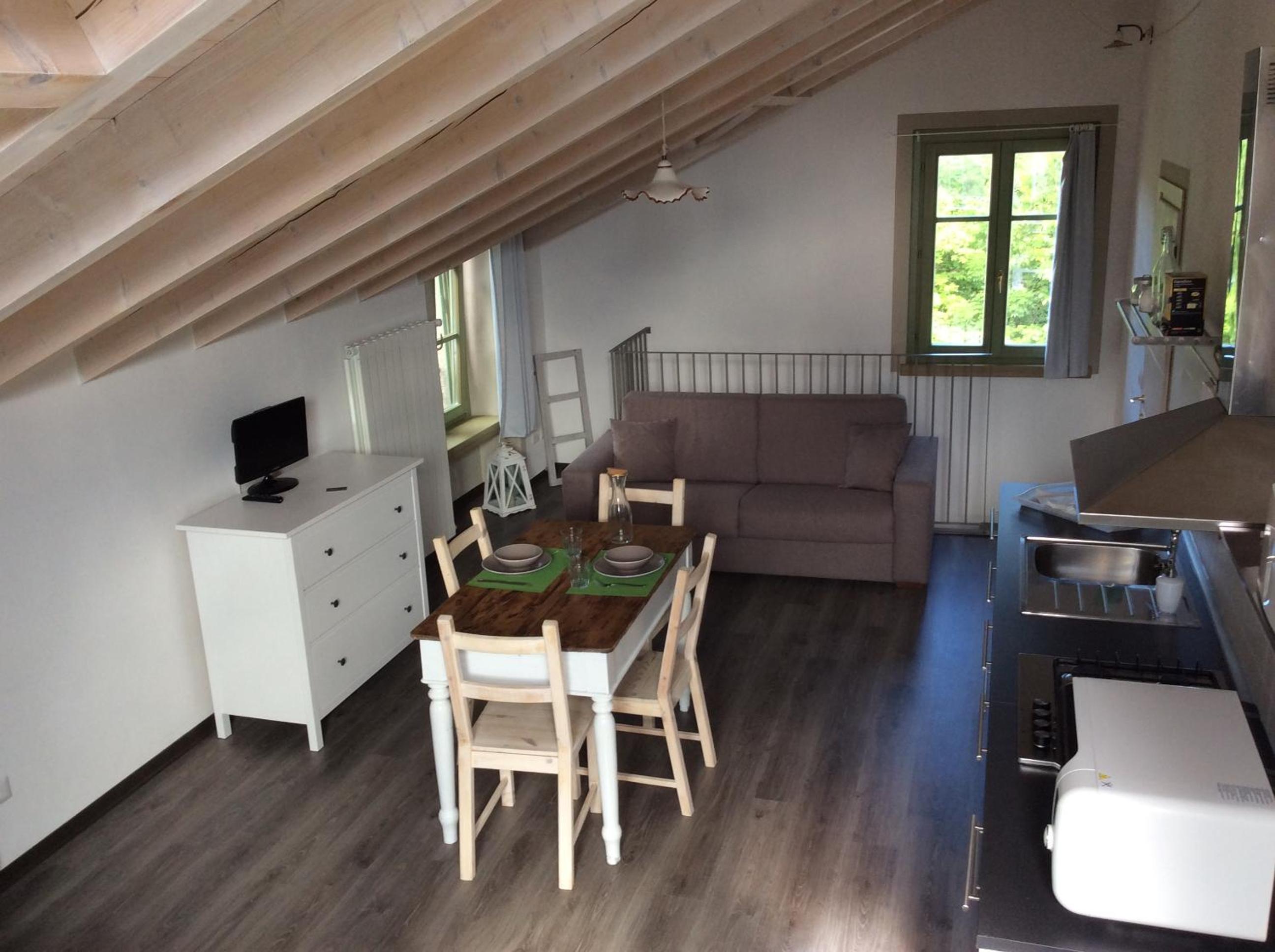 Studio - Split Level photo 1