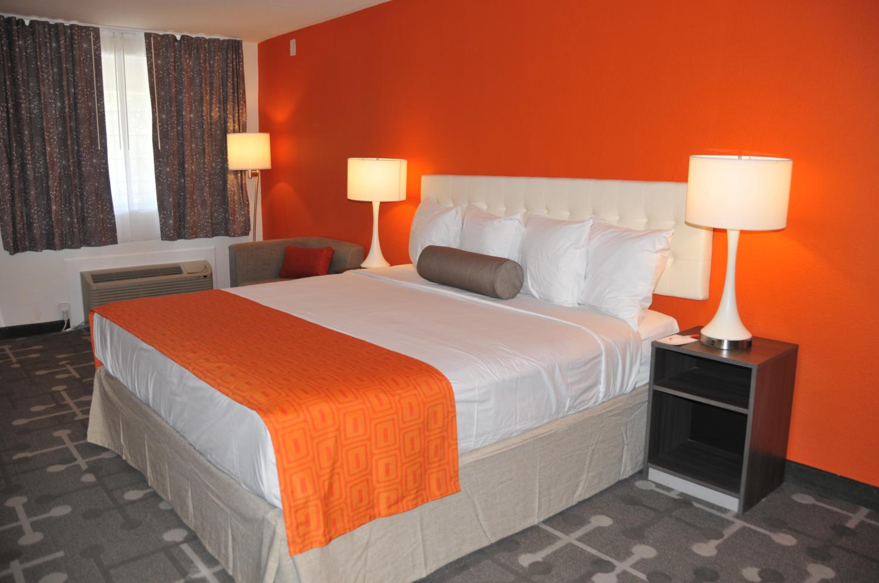 King Room - Disability Access/Non-Smoking - Photo 2