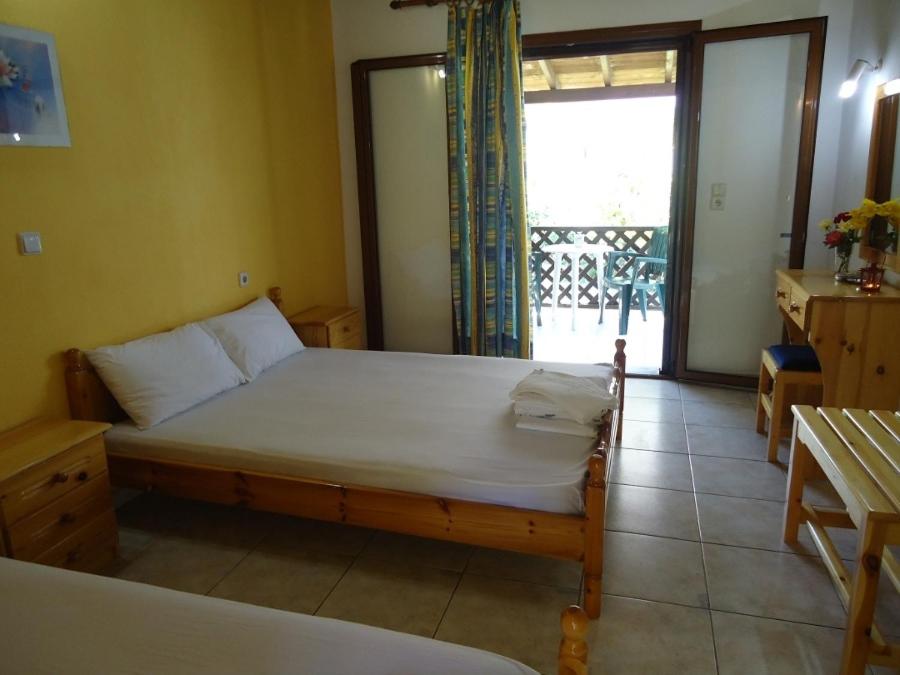 Studio (2 Adults)