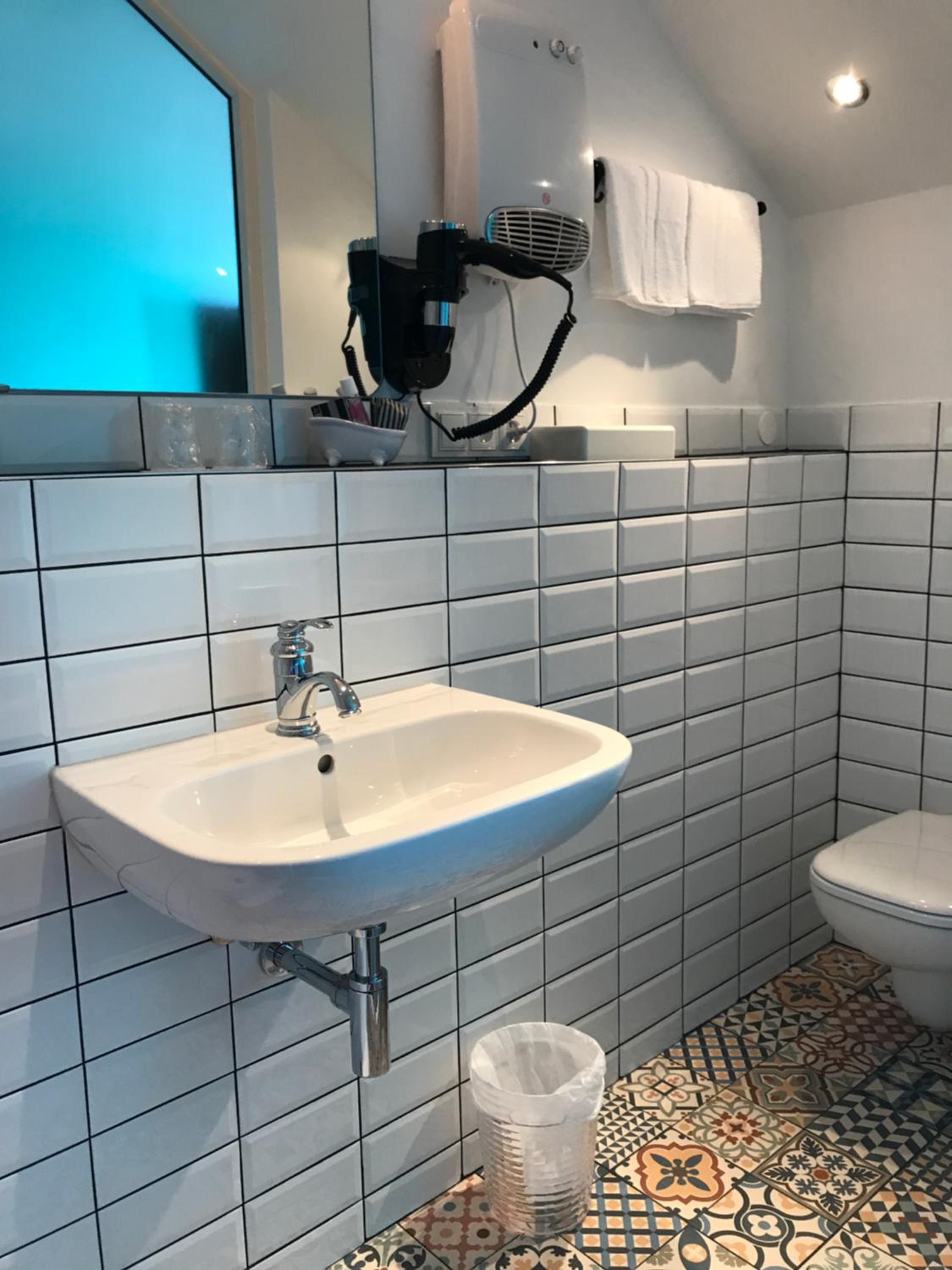 Double Room - Photo 4