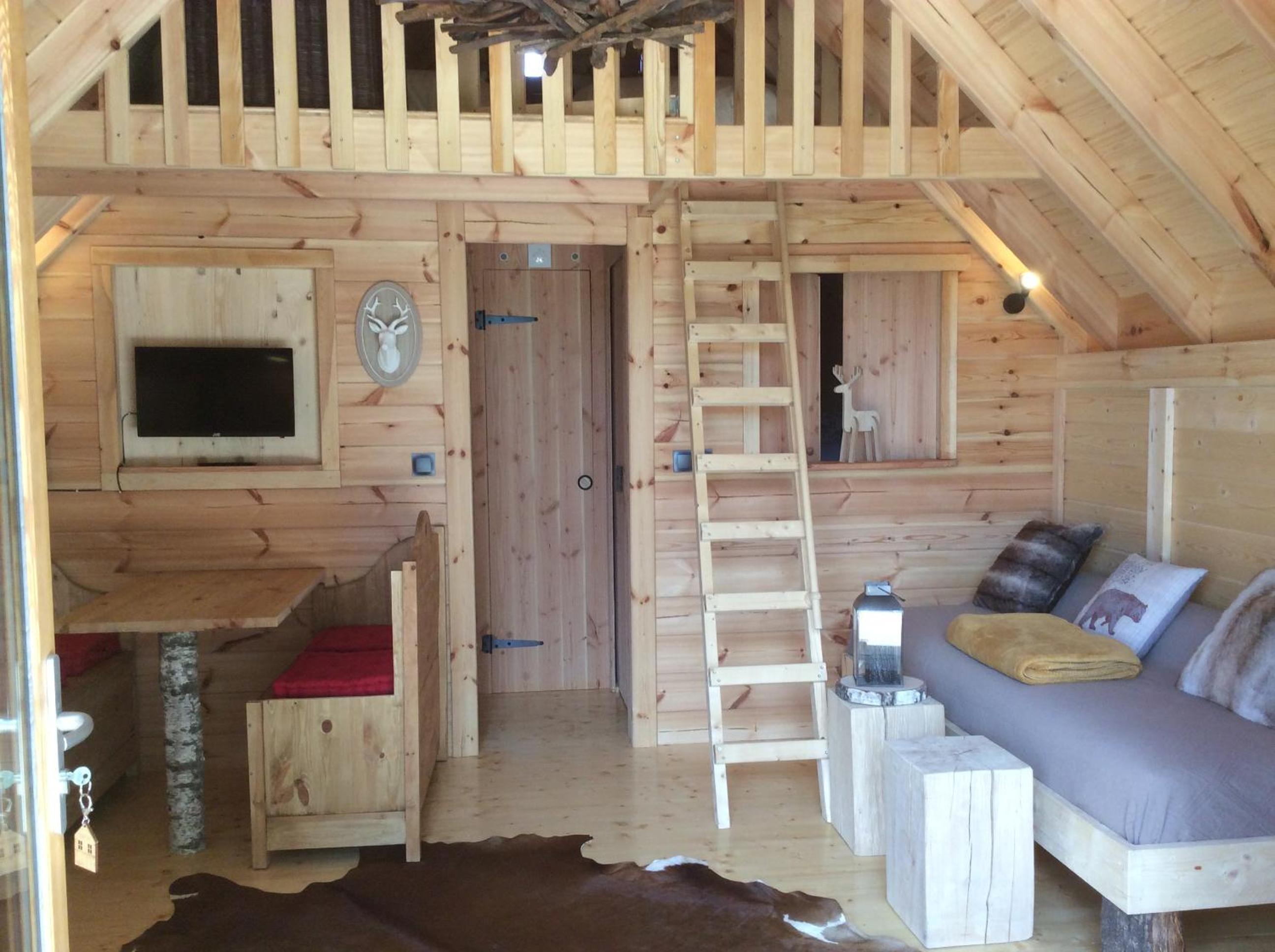 Superior Chalet - Photo 1