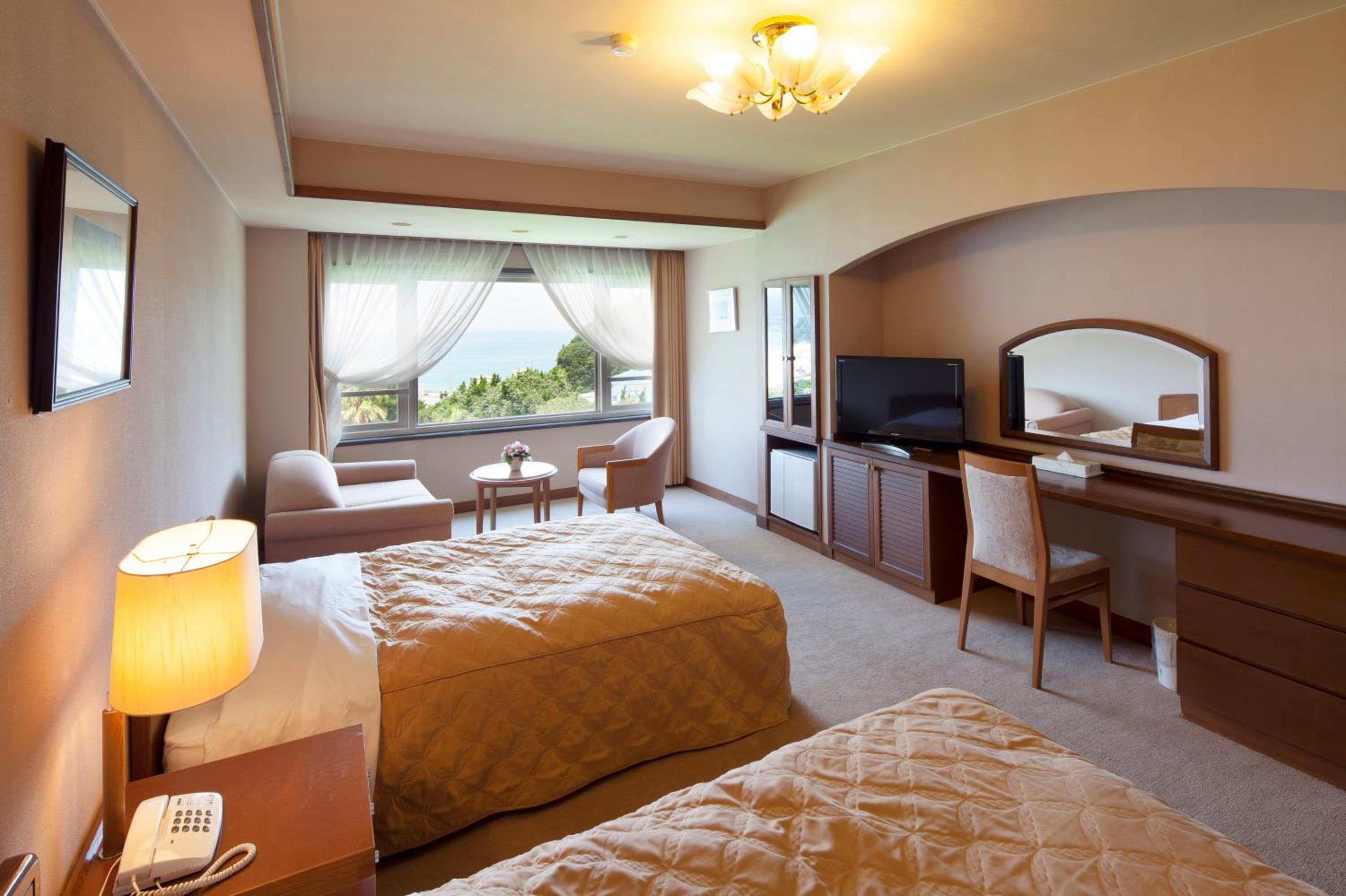 Standard Twin Room - Non-Smoking