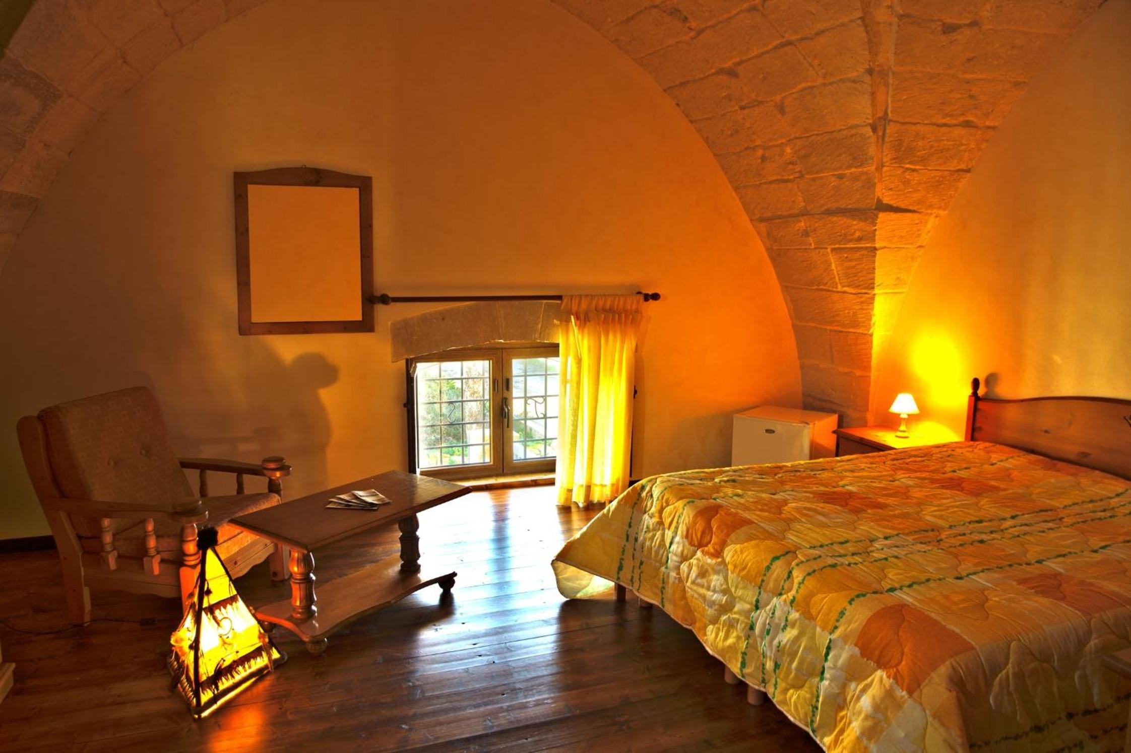 Double or Twin Room - Photo 2