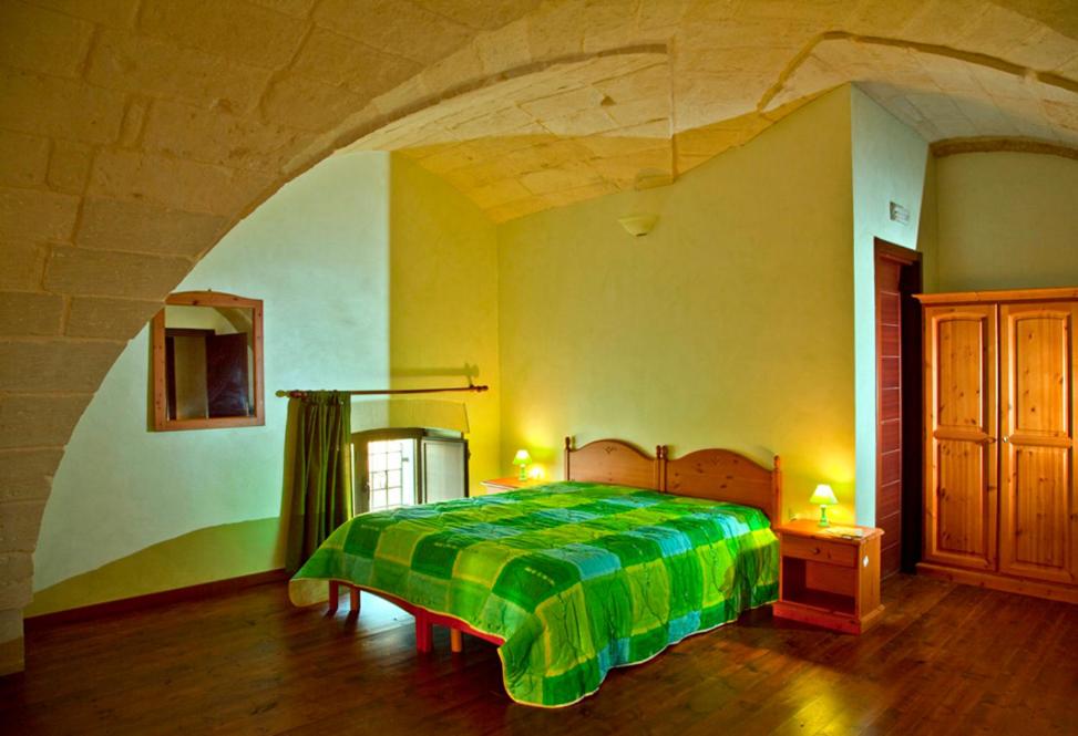 Double or Twin Room - Photo 12