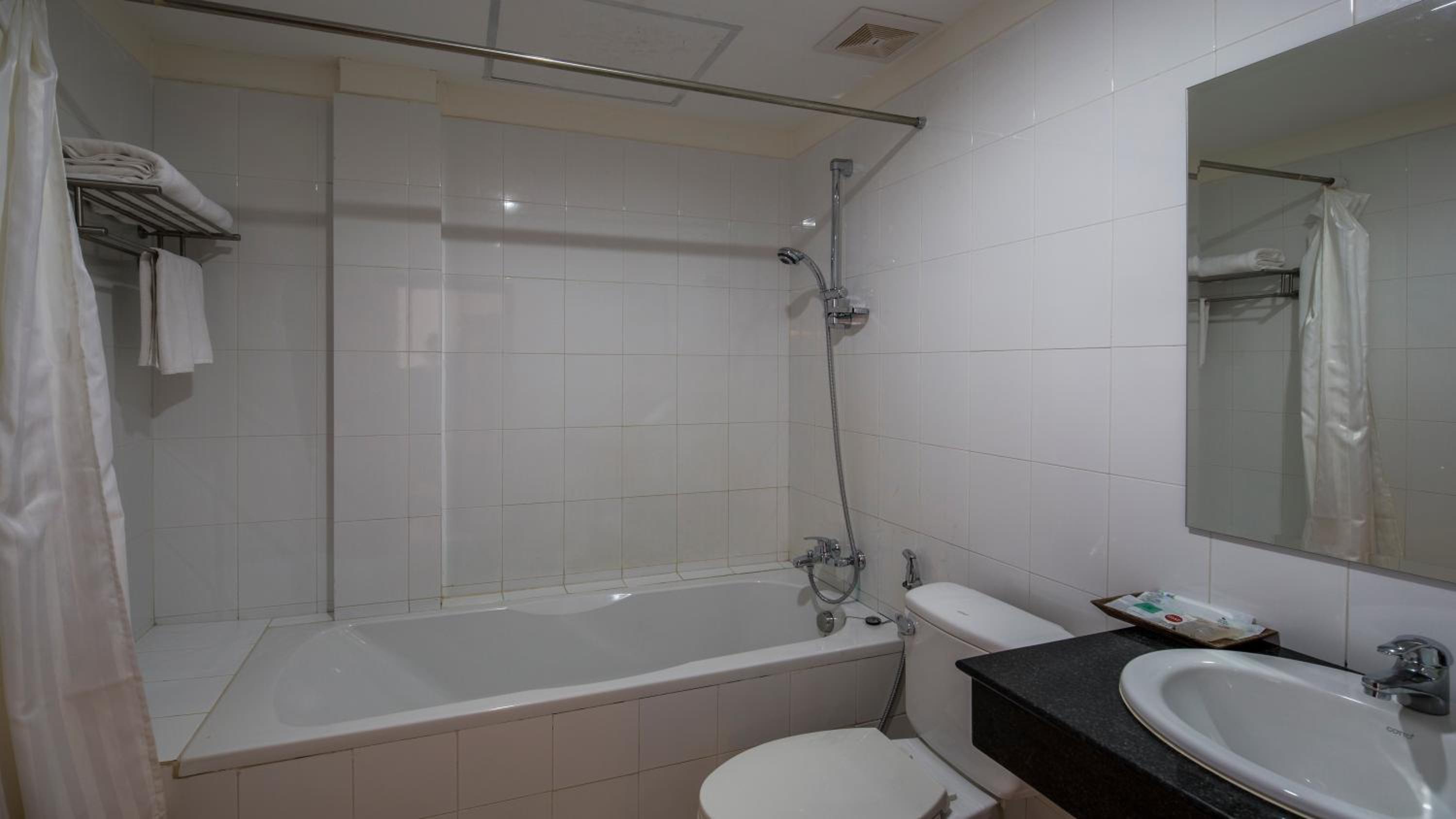 Deluxe Family Suite photo 3