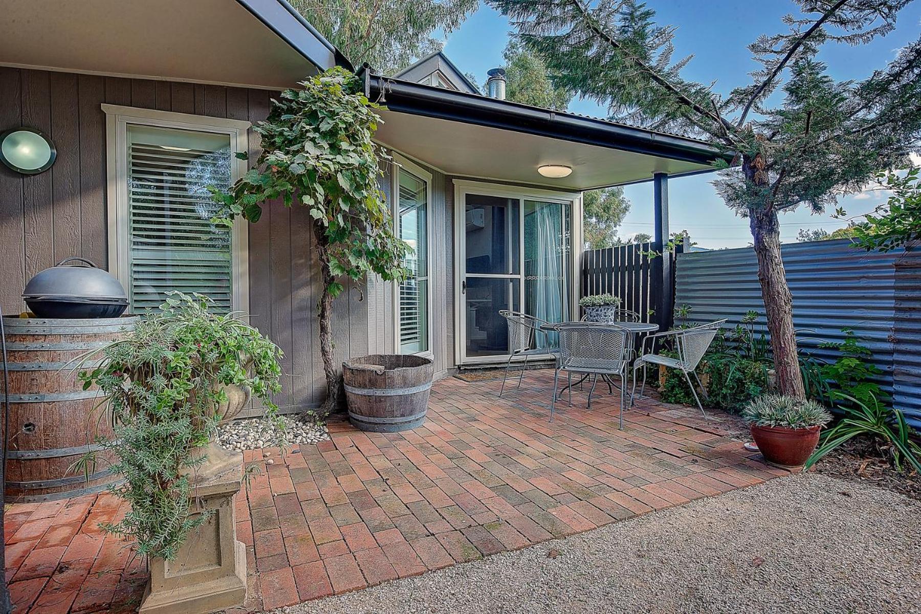 Deluxe Villa - Gardener's Cottage - Photo 8