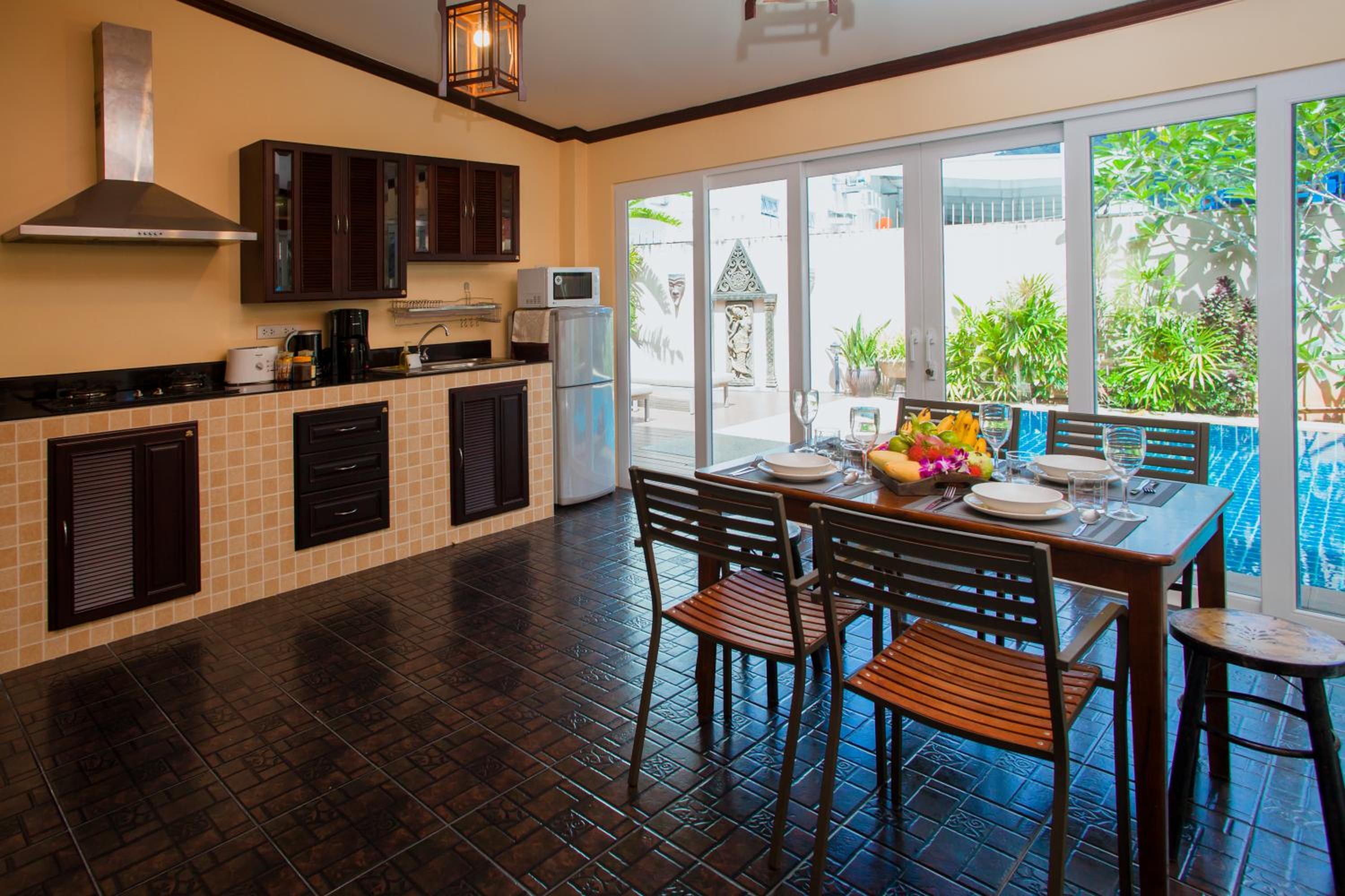 One-Bedroom Villa with Private Pool - Photo 27