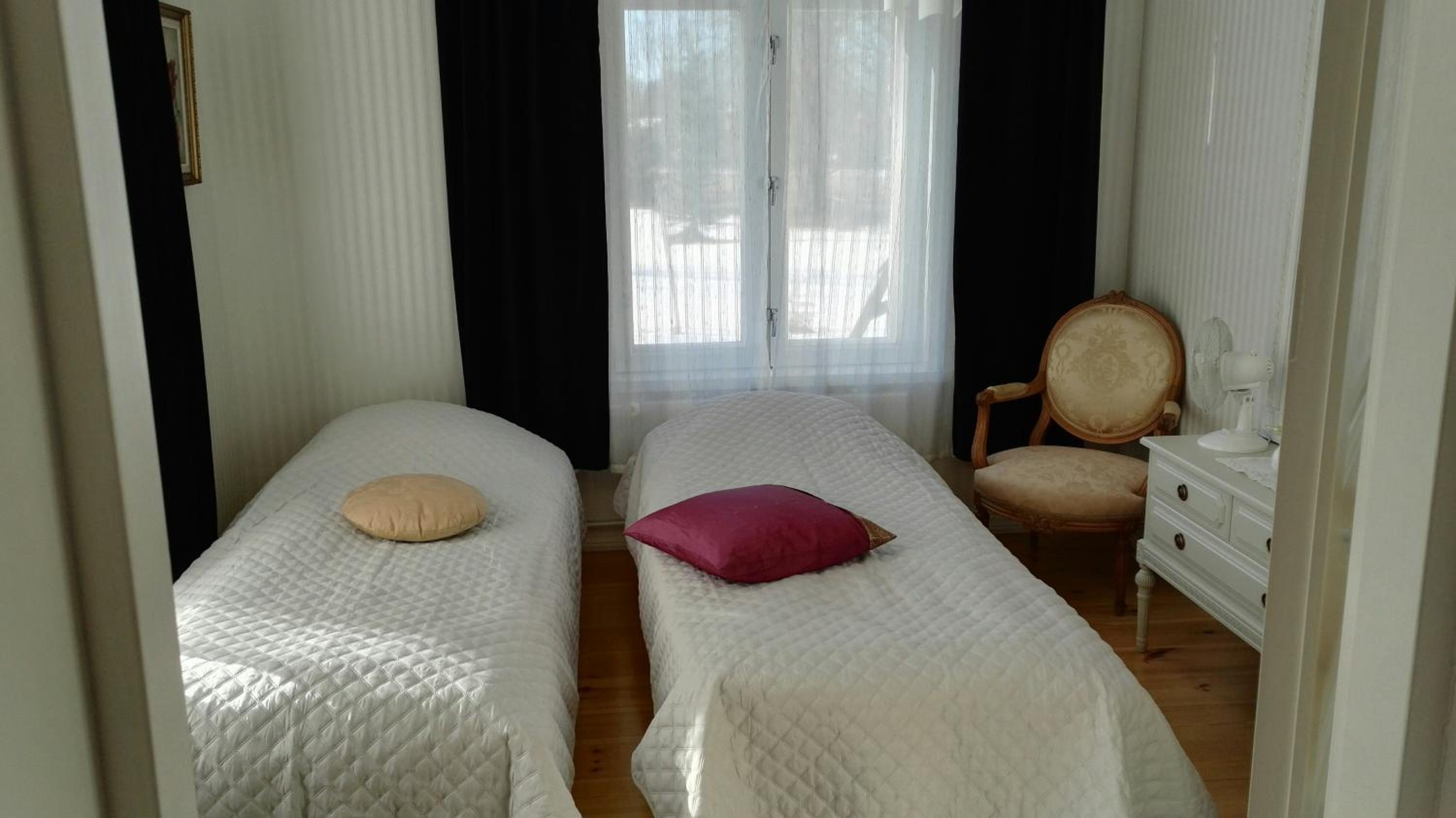 Two-Bedroom Apartment - Photo 7