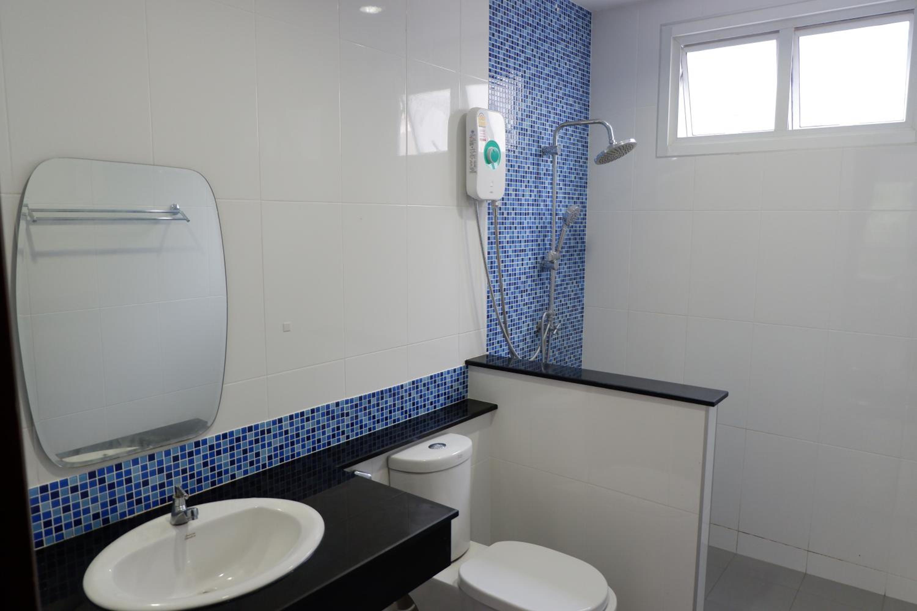 One-Bedroom House photo 2