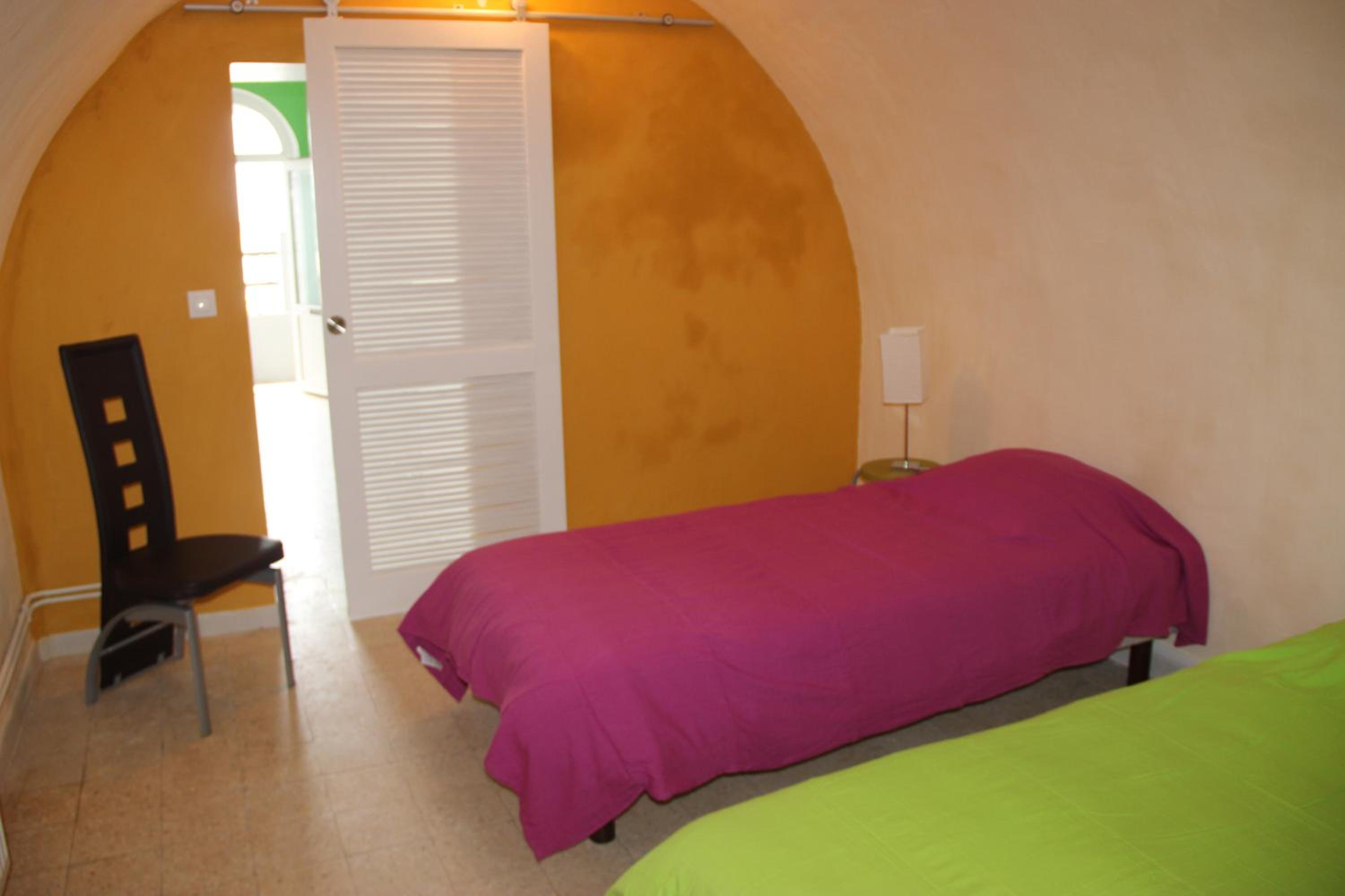 Apartment with Balcony photo 3