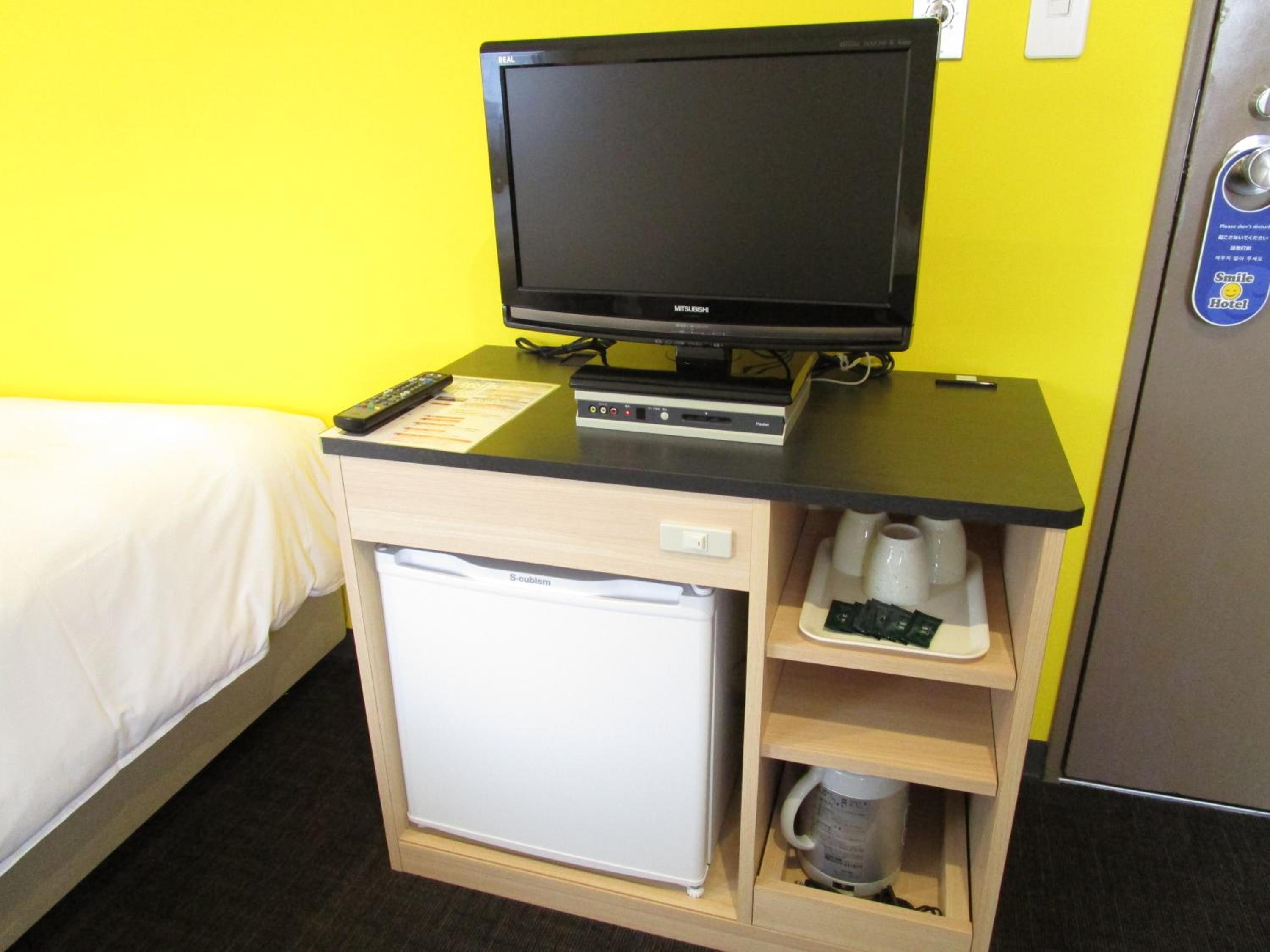 Triple Room - Non-Smoking photo 3