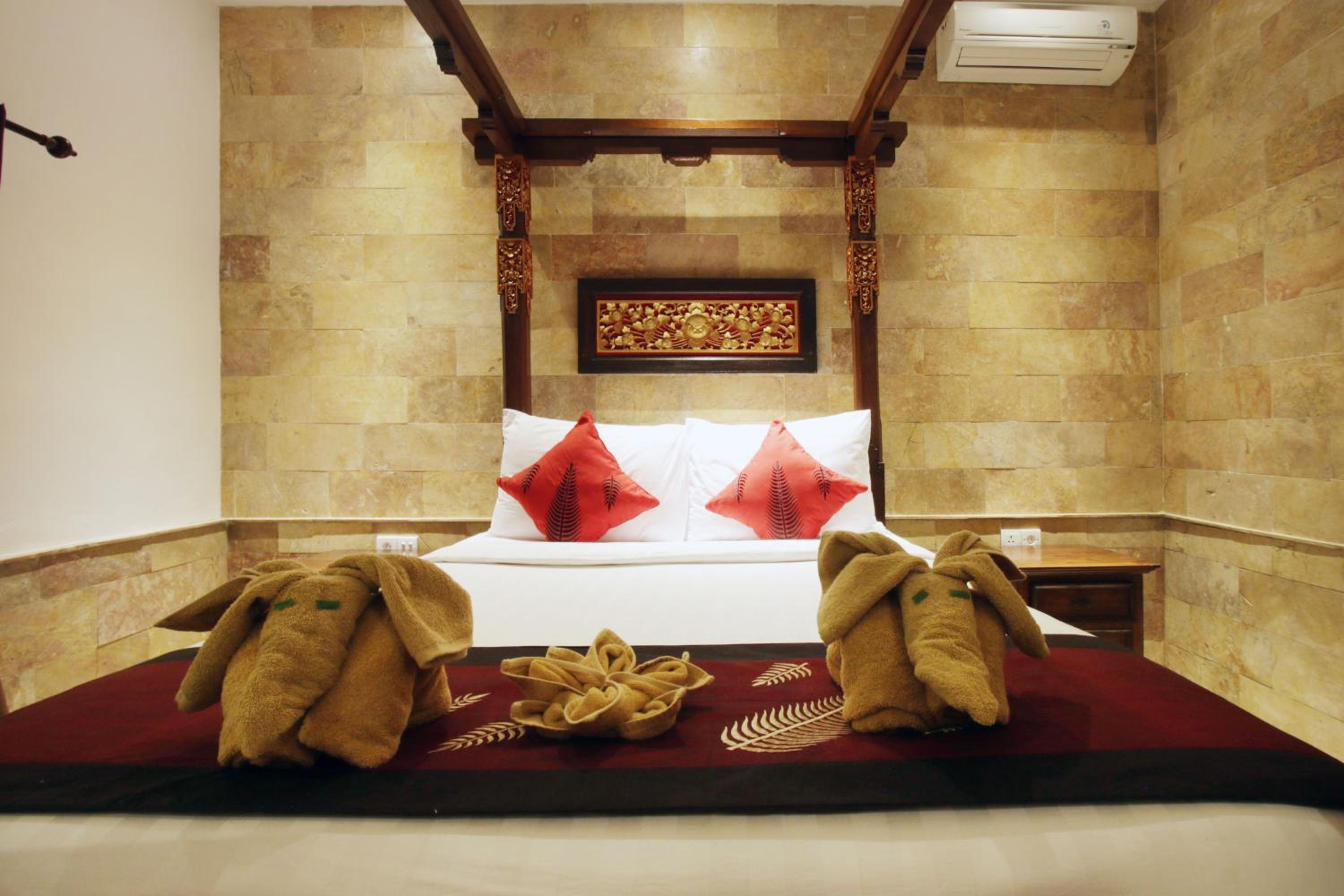 Deluxe Room - Photo 19