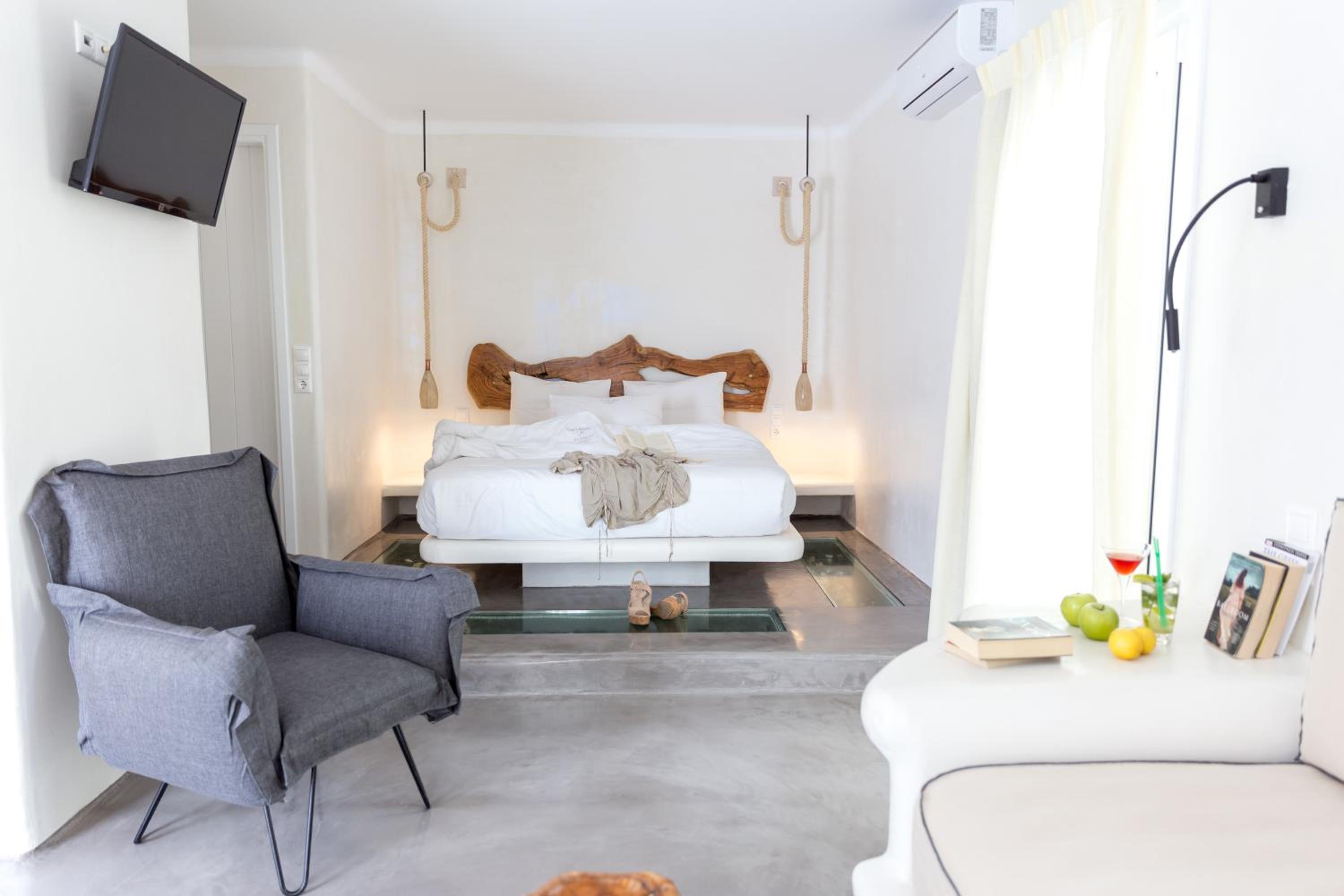 Panoramic Sea View Suite with Private terrace photo 2