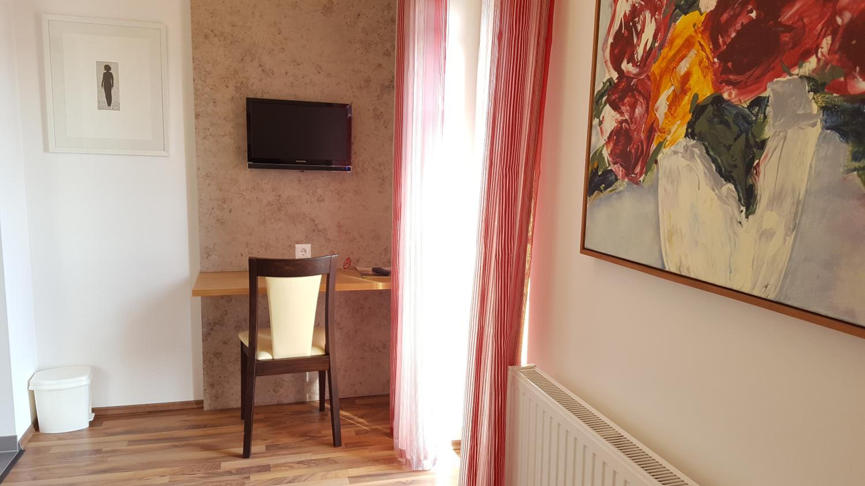 Single Room with Mountain View photo 2
