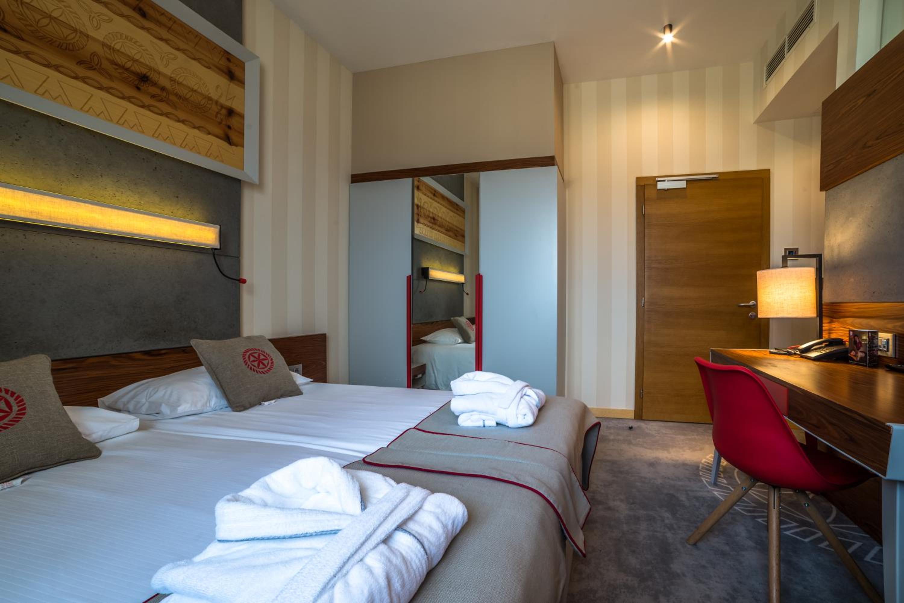 Economy Double Room photo 2