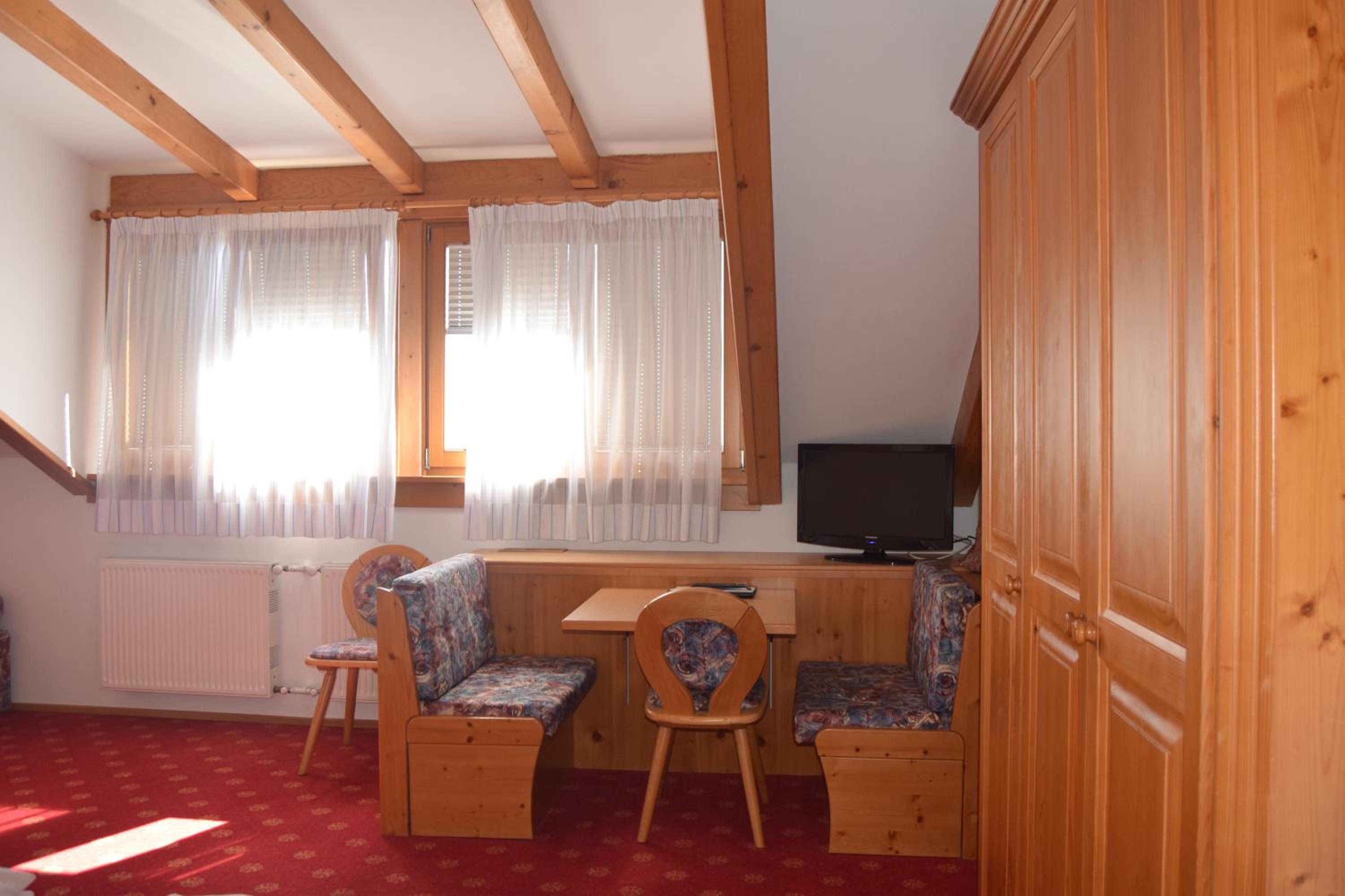 Double Room - Photo 2