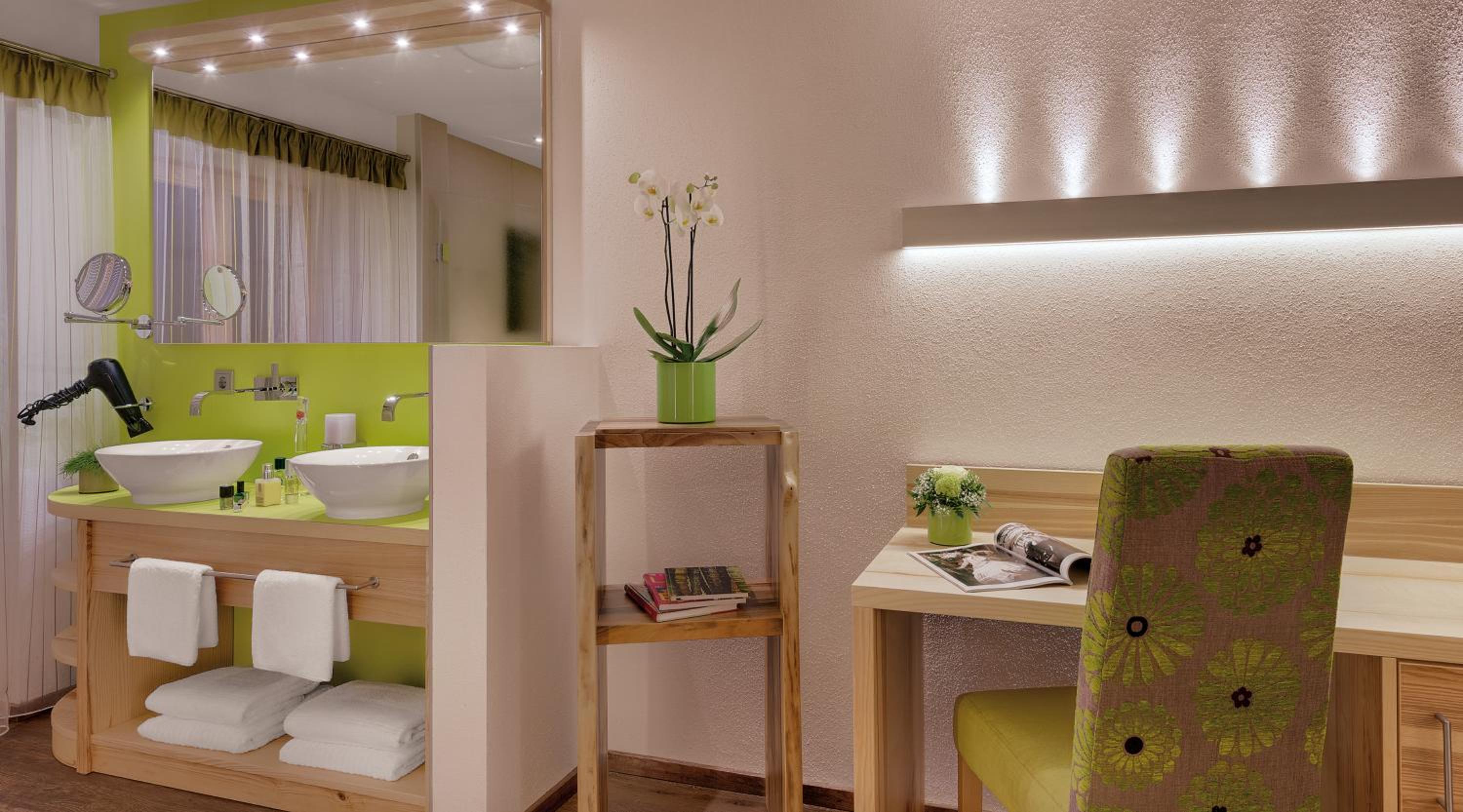 Suite with Balcony photo 3