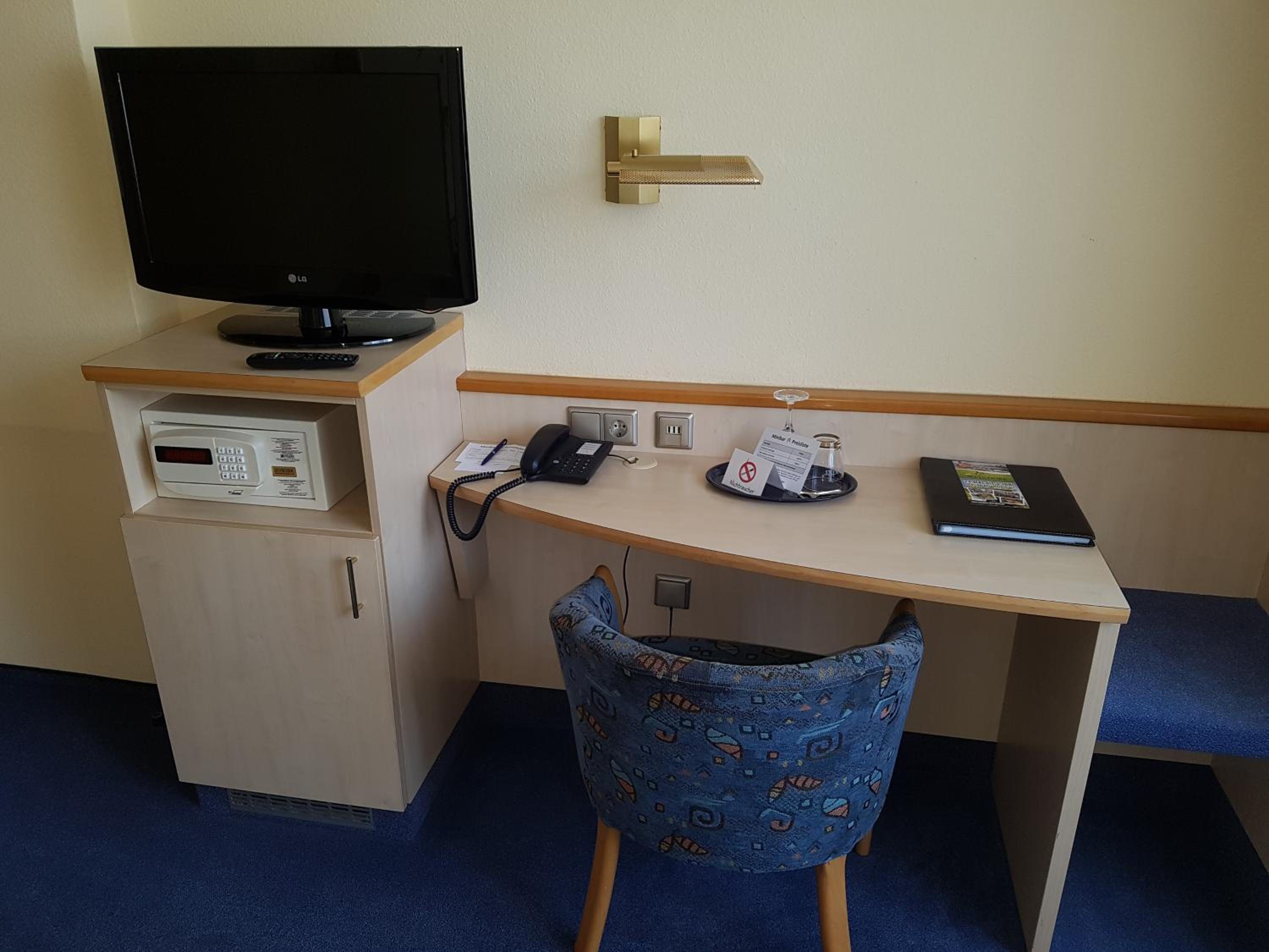 Einzelzimmer Comfort photo 3