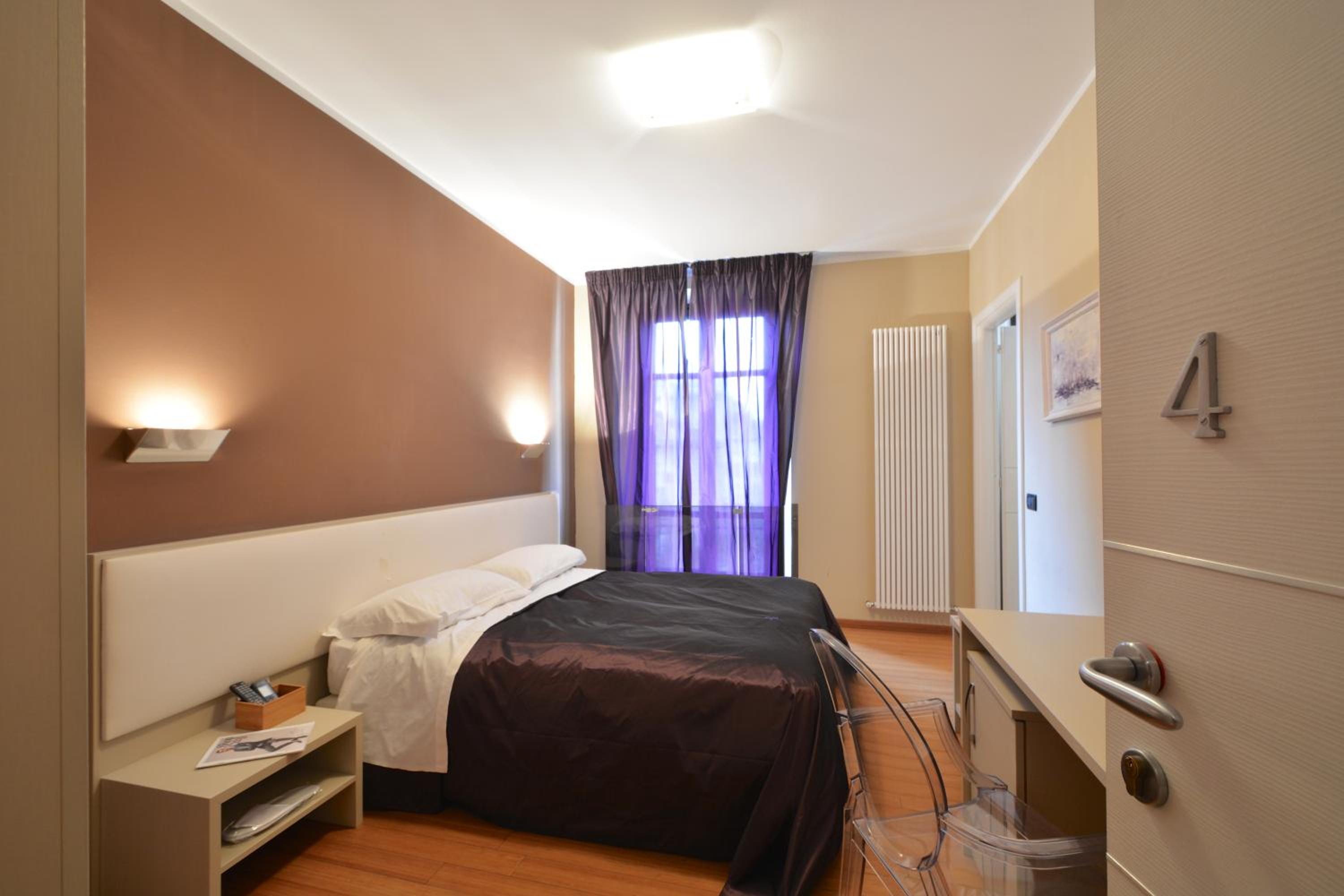 Double or Twin Room photo 2