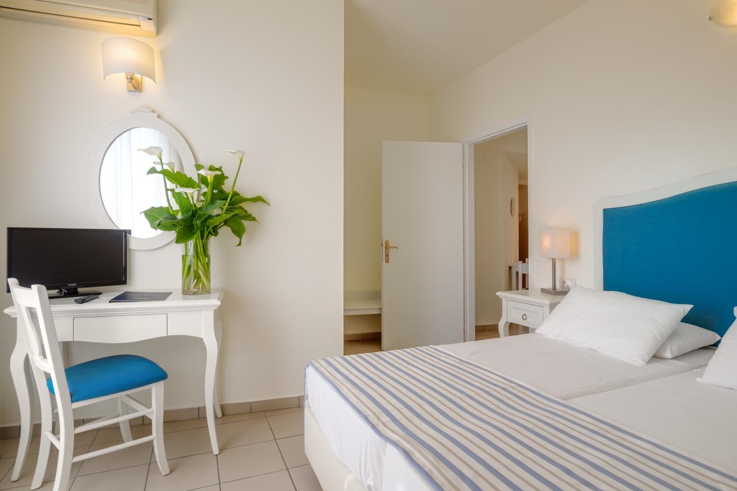 One Bedroom Apartment with Side Sea View