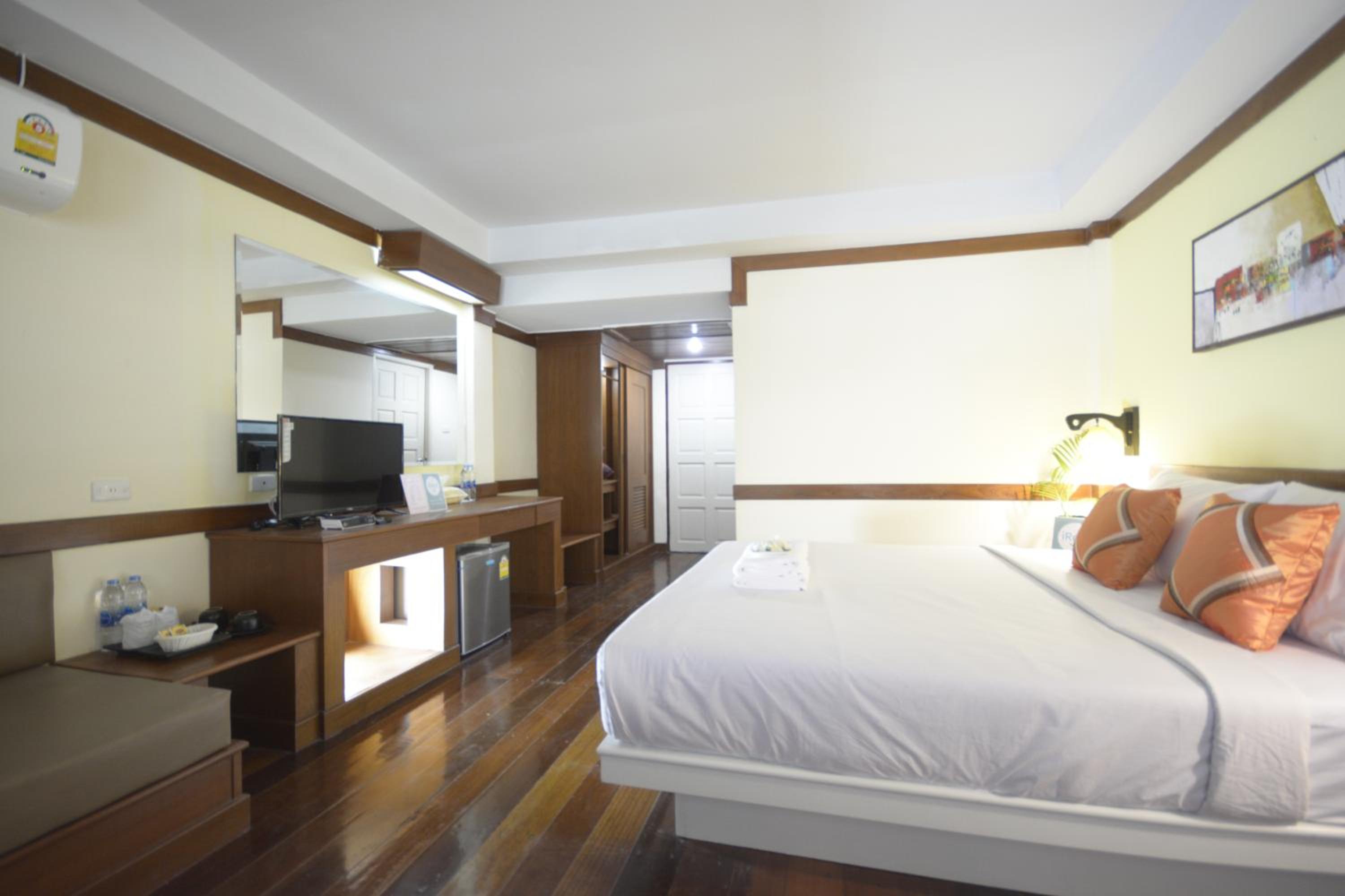 Deluxe Double Room photo 3