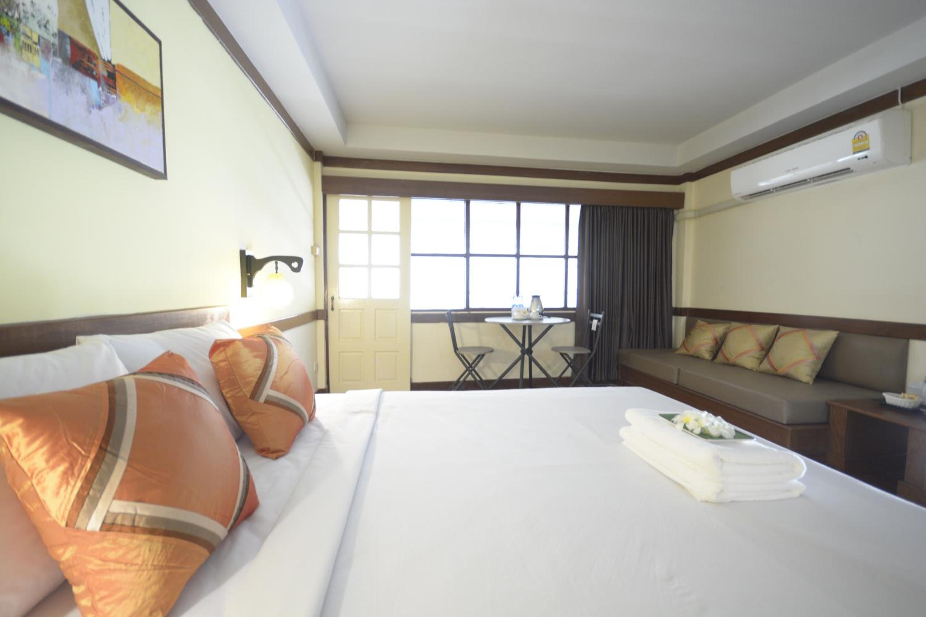 Deluxe Double Room photo 2
