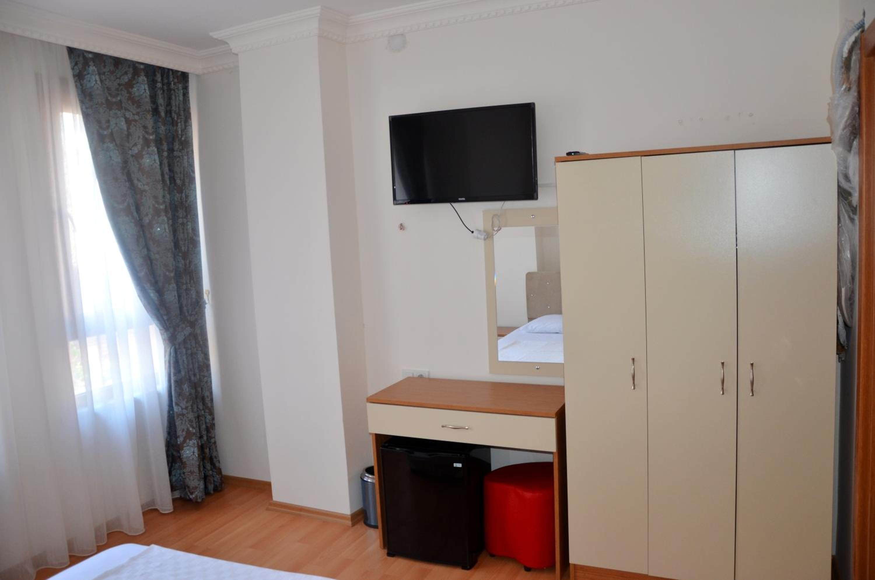 Standard Double Room photo 2