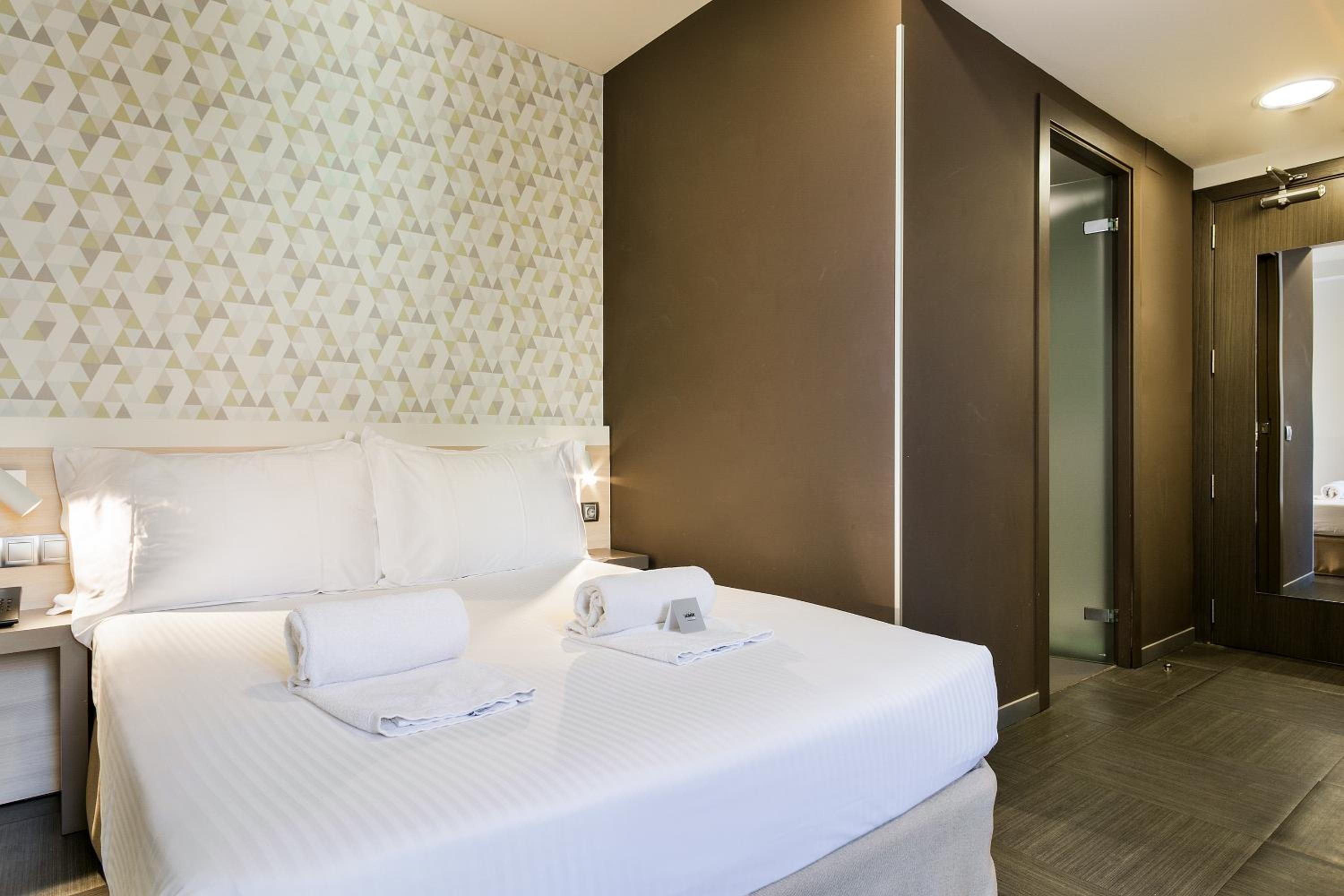 Small Double Room photo 2