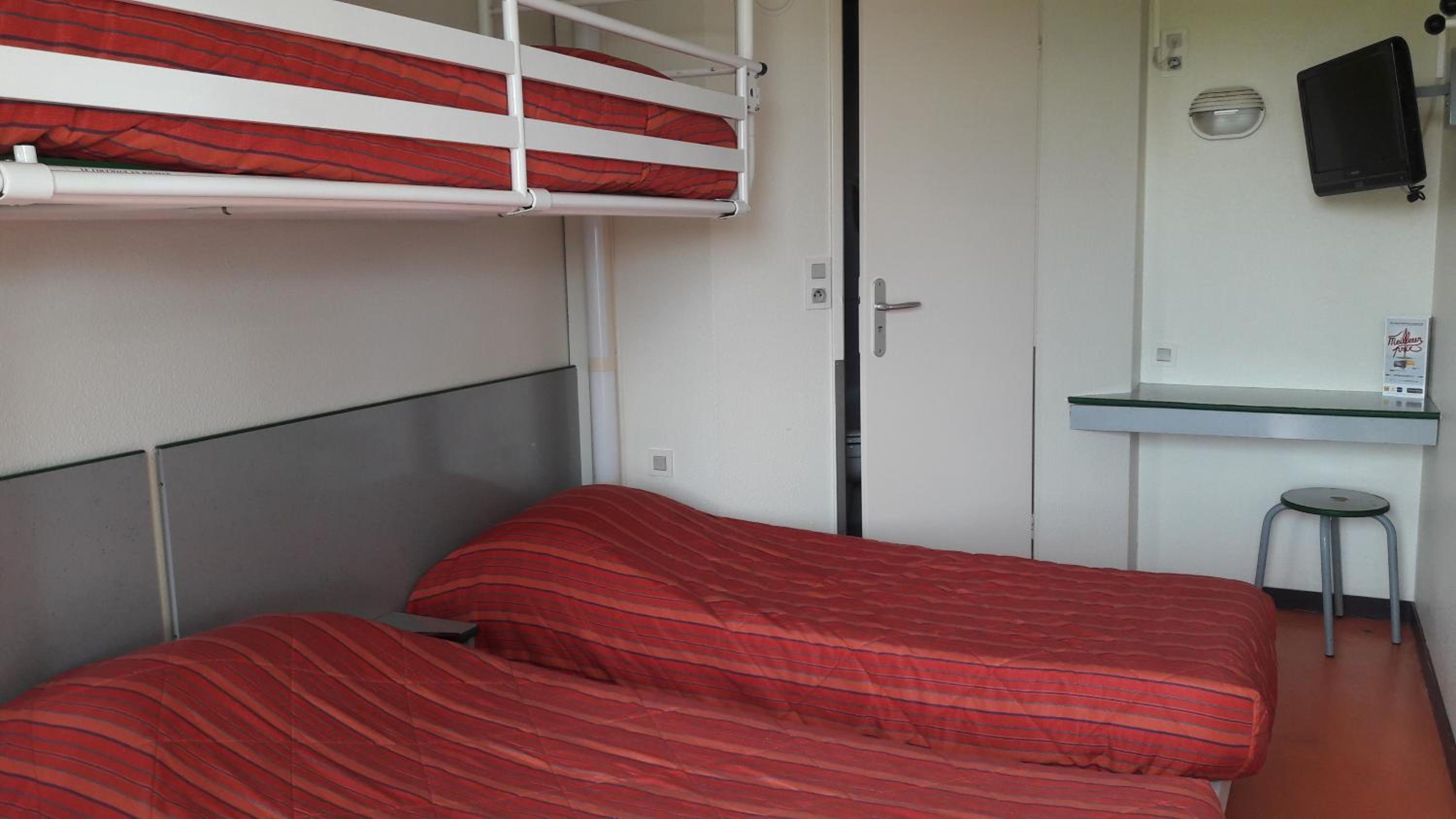 Triple Room - Photo 15
