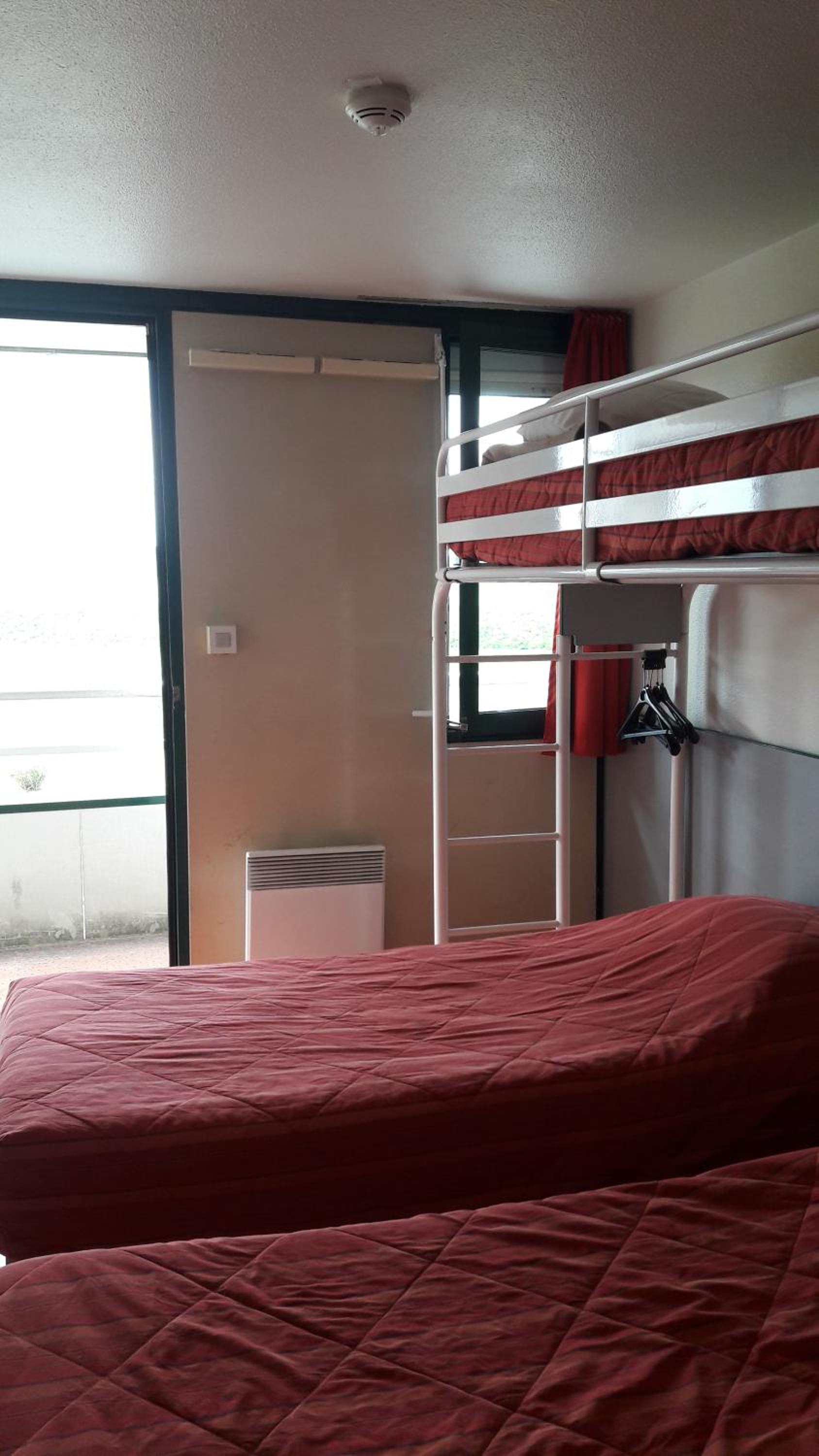 Triple Room - Photo 12