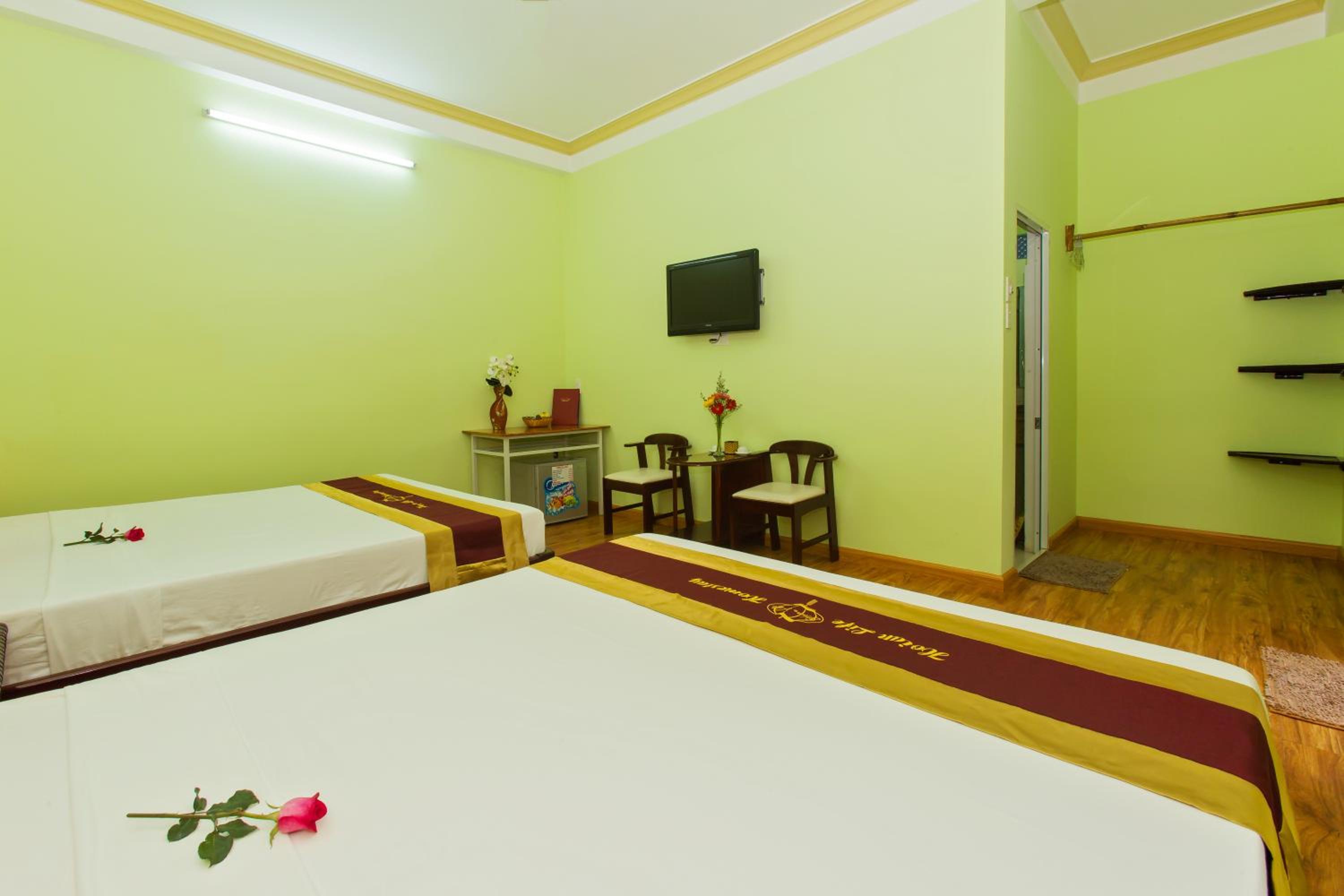 Deluxe Family Room