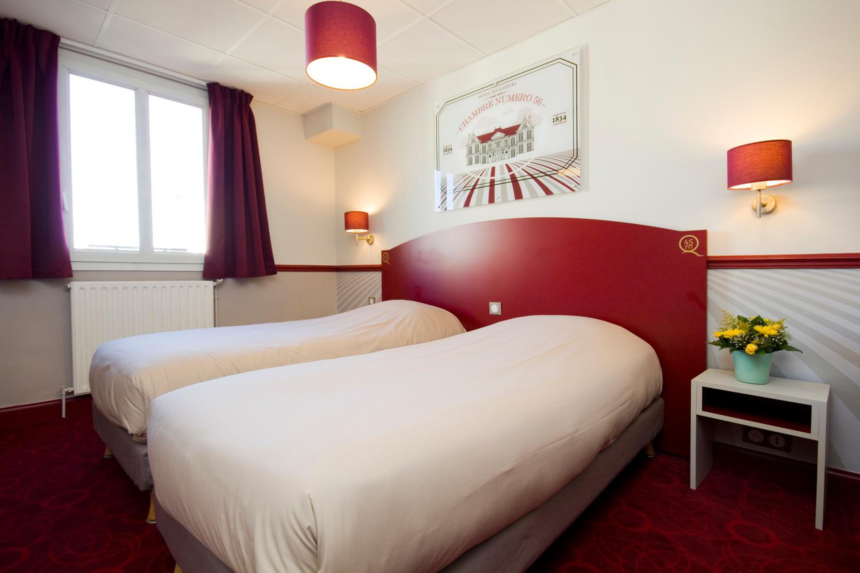 Twin Room - Photo 1