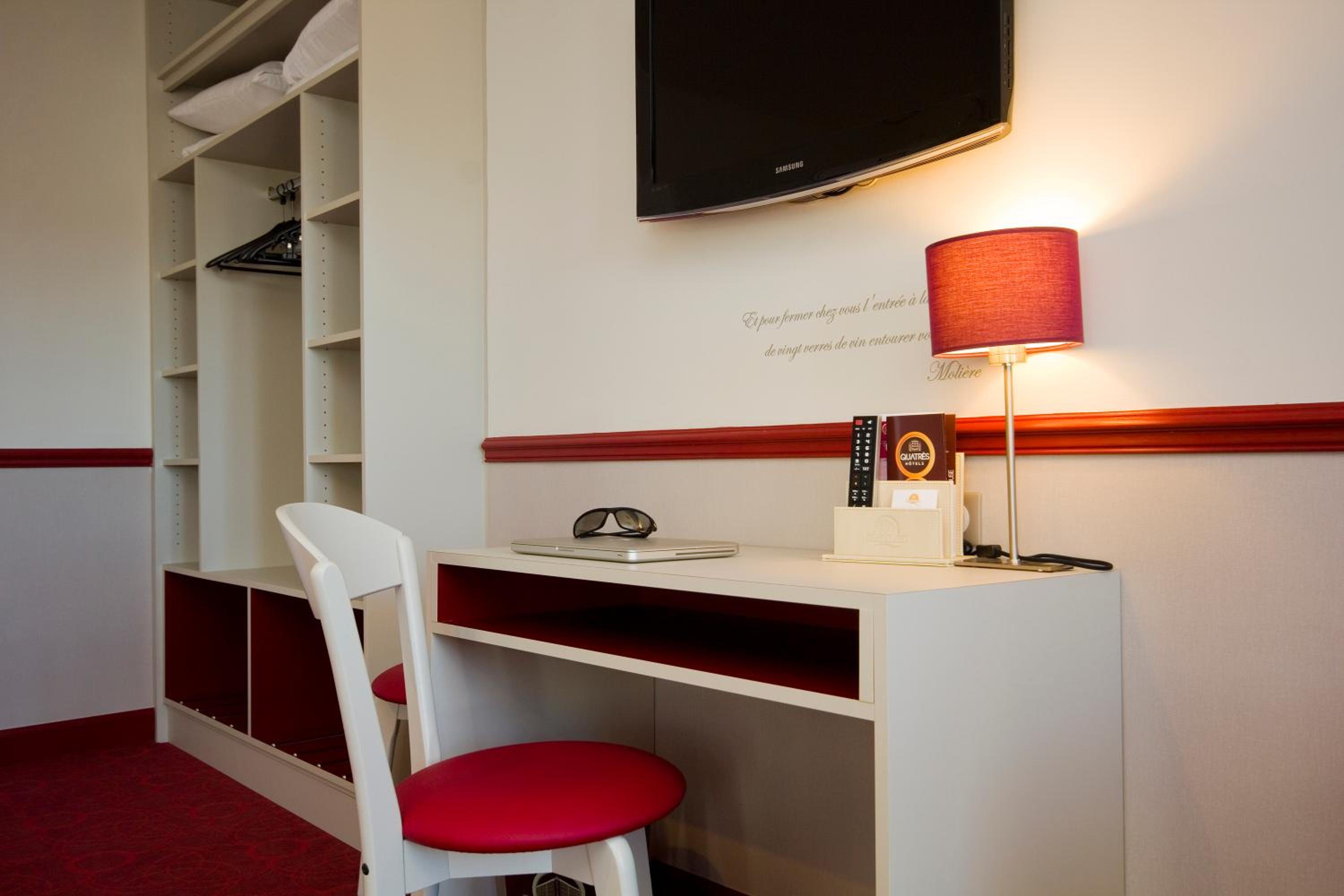 Deluxe Double Room - Photo 1