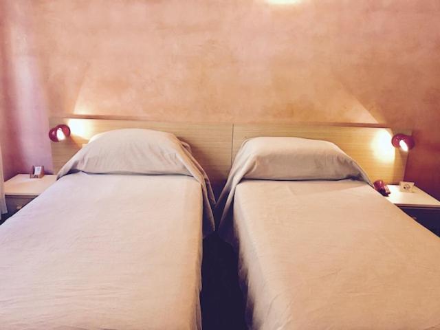 Deluxe Double or Twin Room photo 3