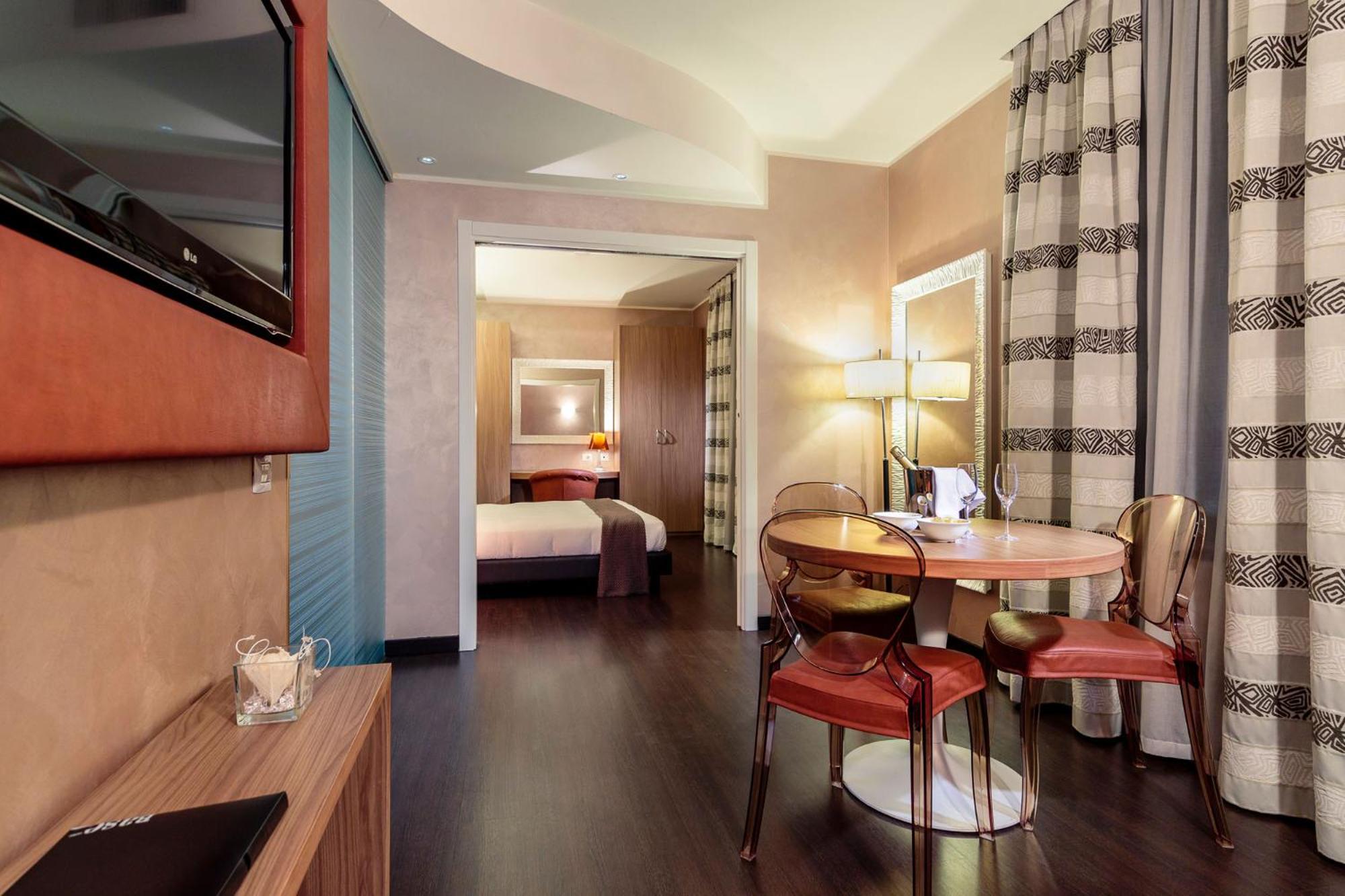 Junior Suite - Photo 2