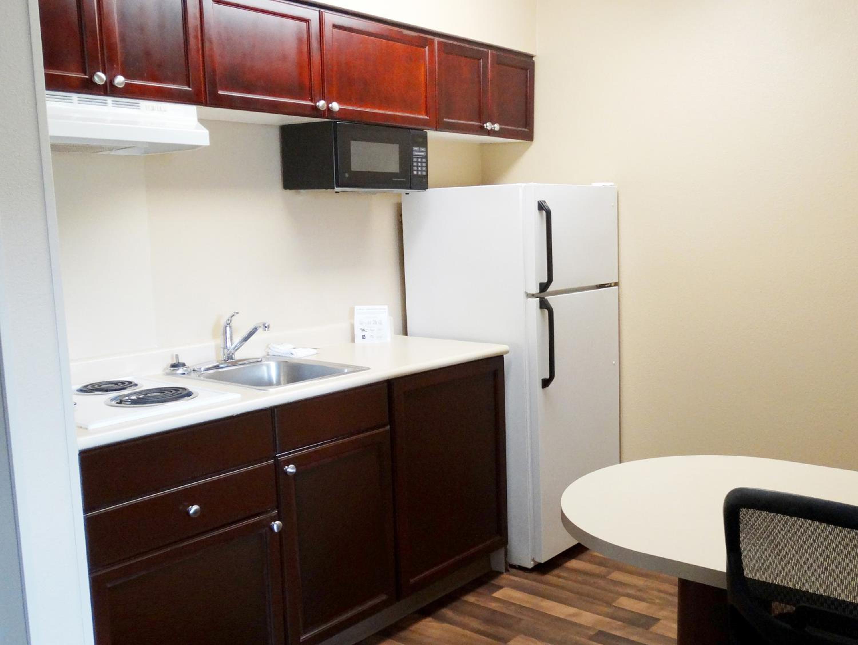 Deluxe Studio with 2 Double Beds - Non-Smoking - Photo 2