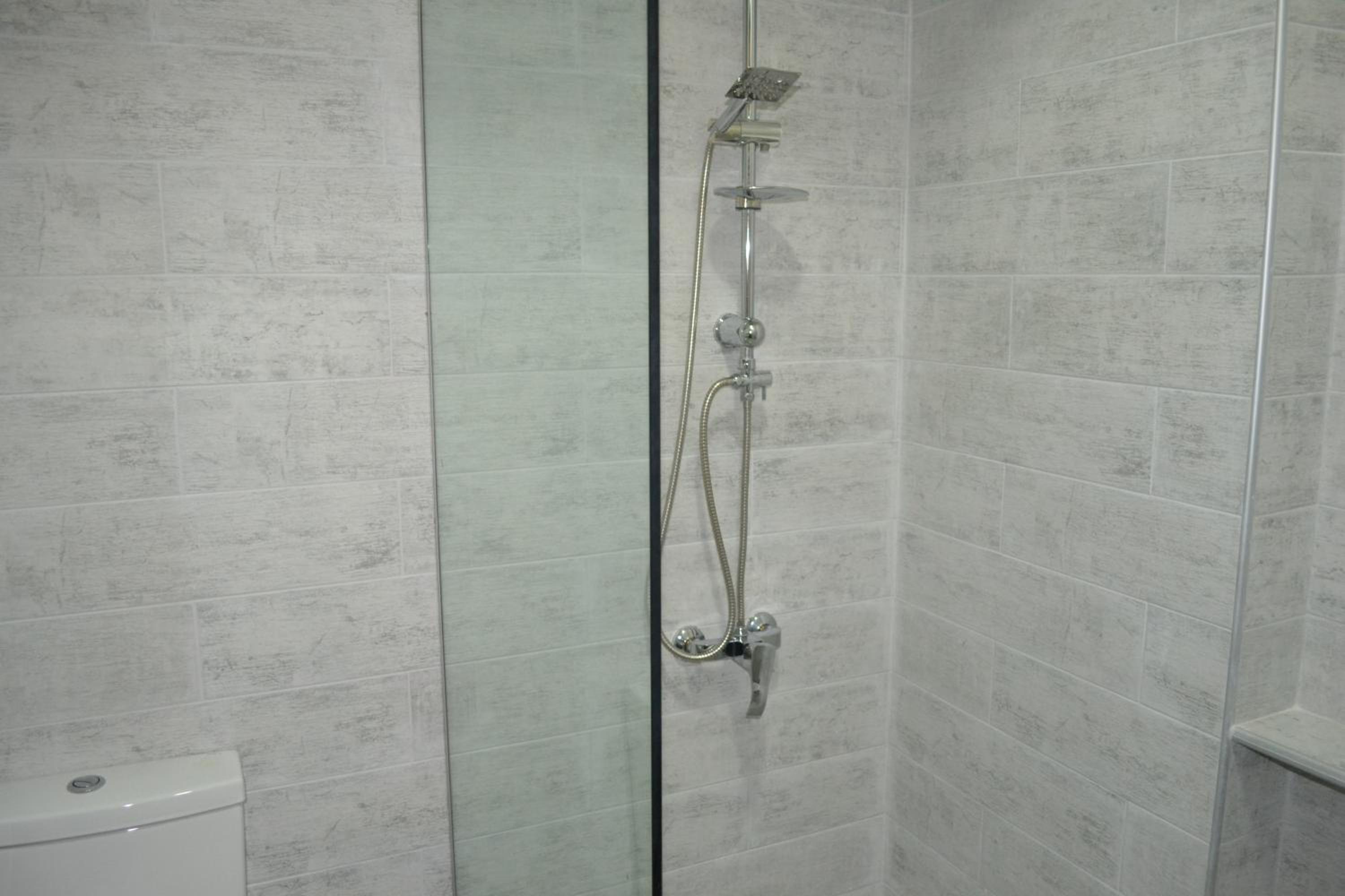Studio Apartment - Photo 24