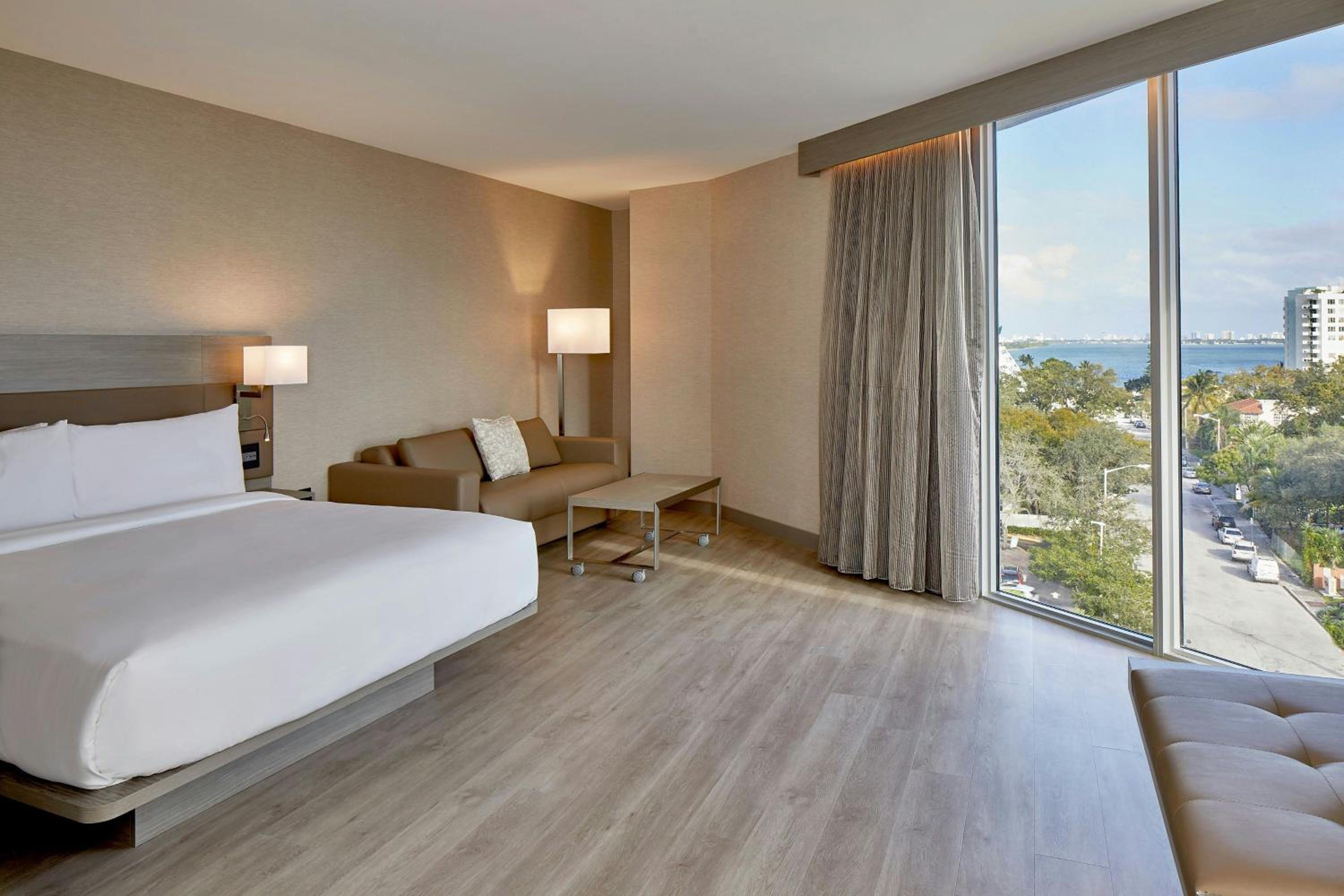 Studio with King Bed, Bay View and Sofa Bed
