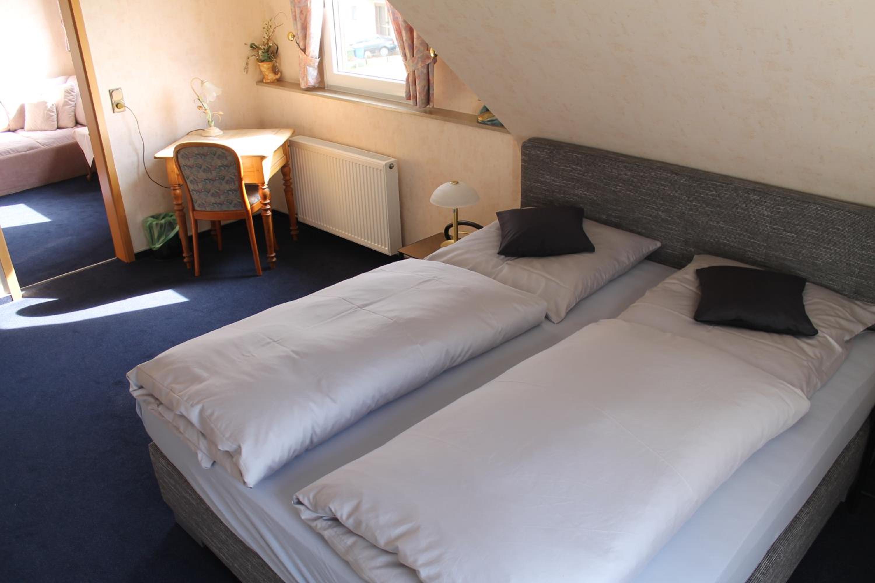 Double Room - Photo 1