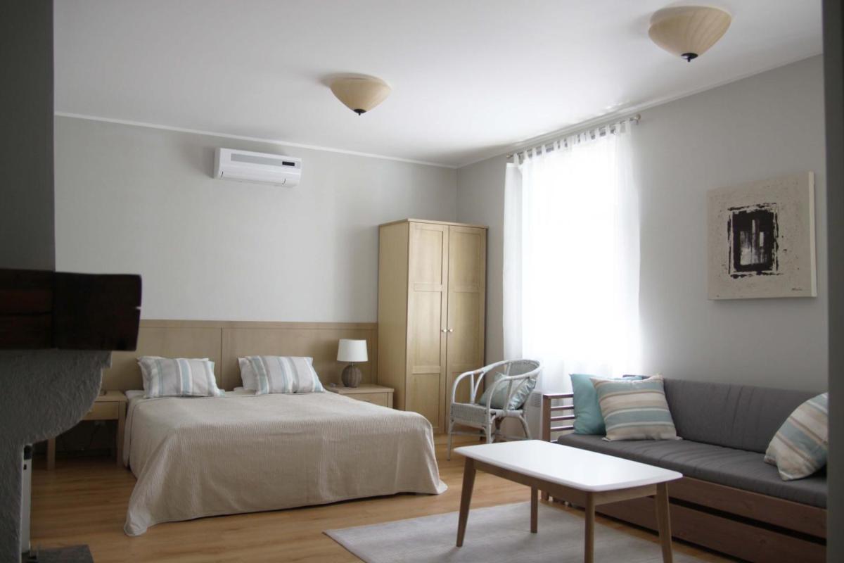 Large Double or Twin Room - Photo 2