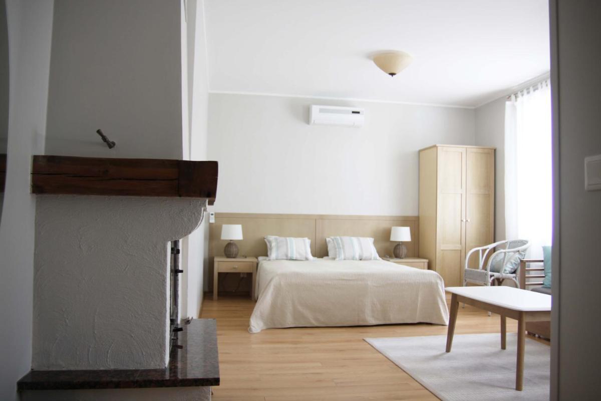 Large Double or Twin Room - Photo 1