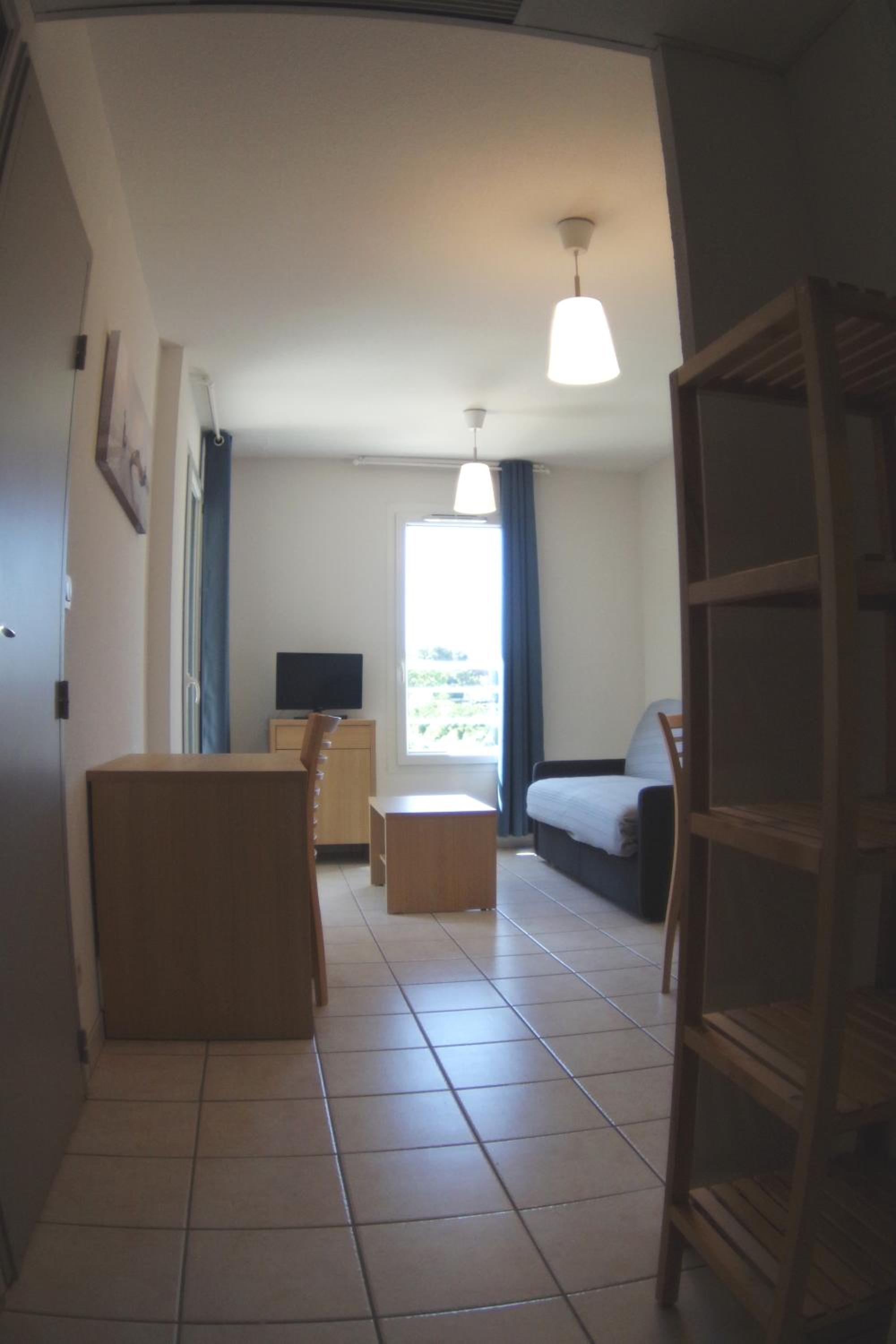 Apartment - Photo 8