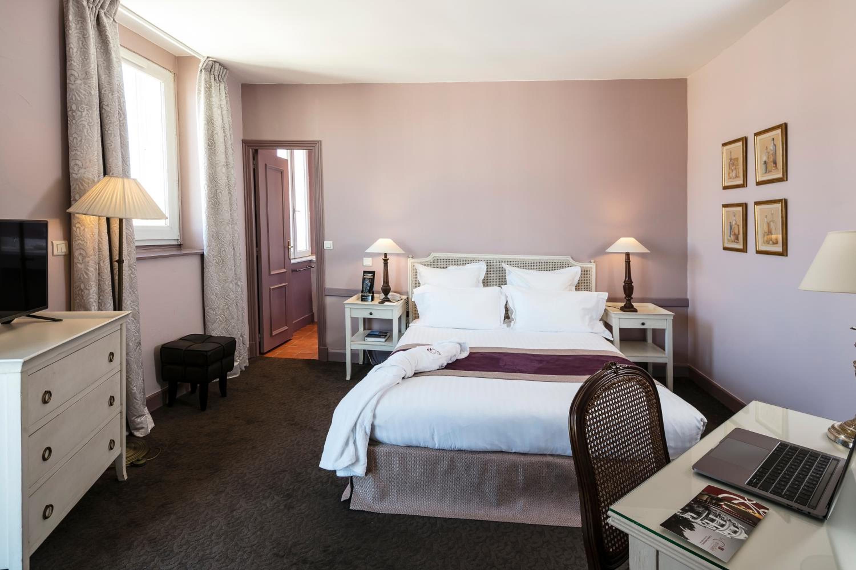 Superior Room  (Free Wine Tasting) - Photo 2