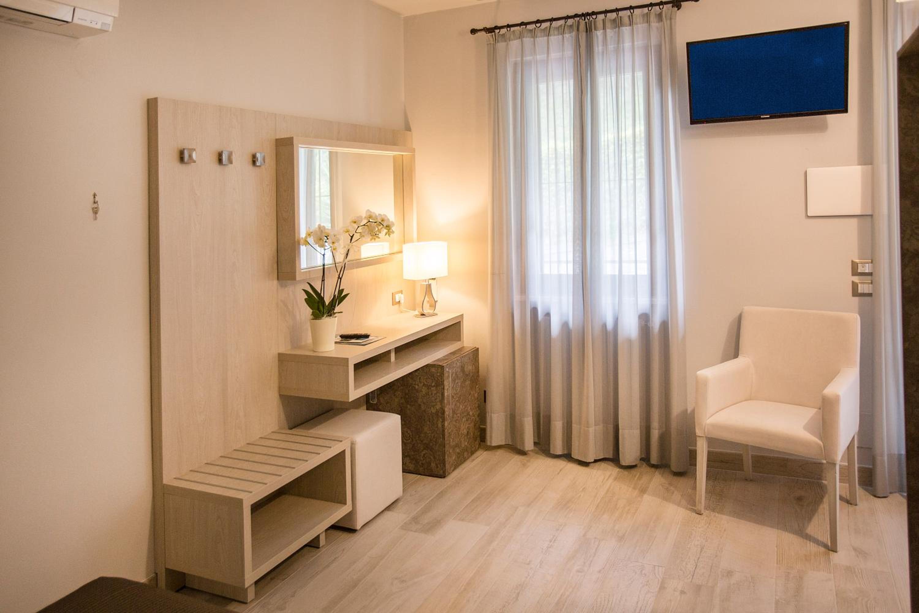 Double Room with Terrace photo 2