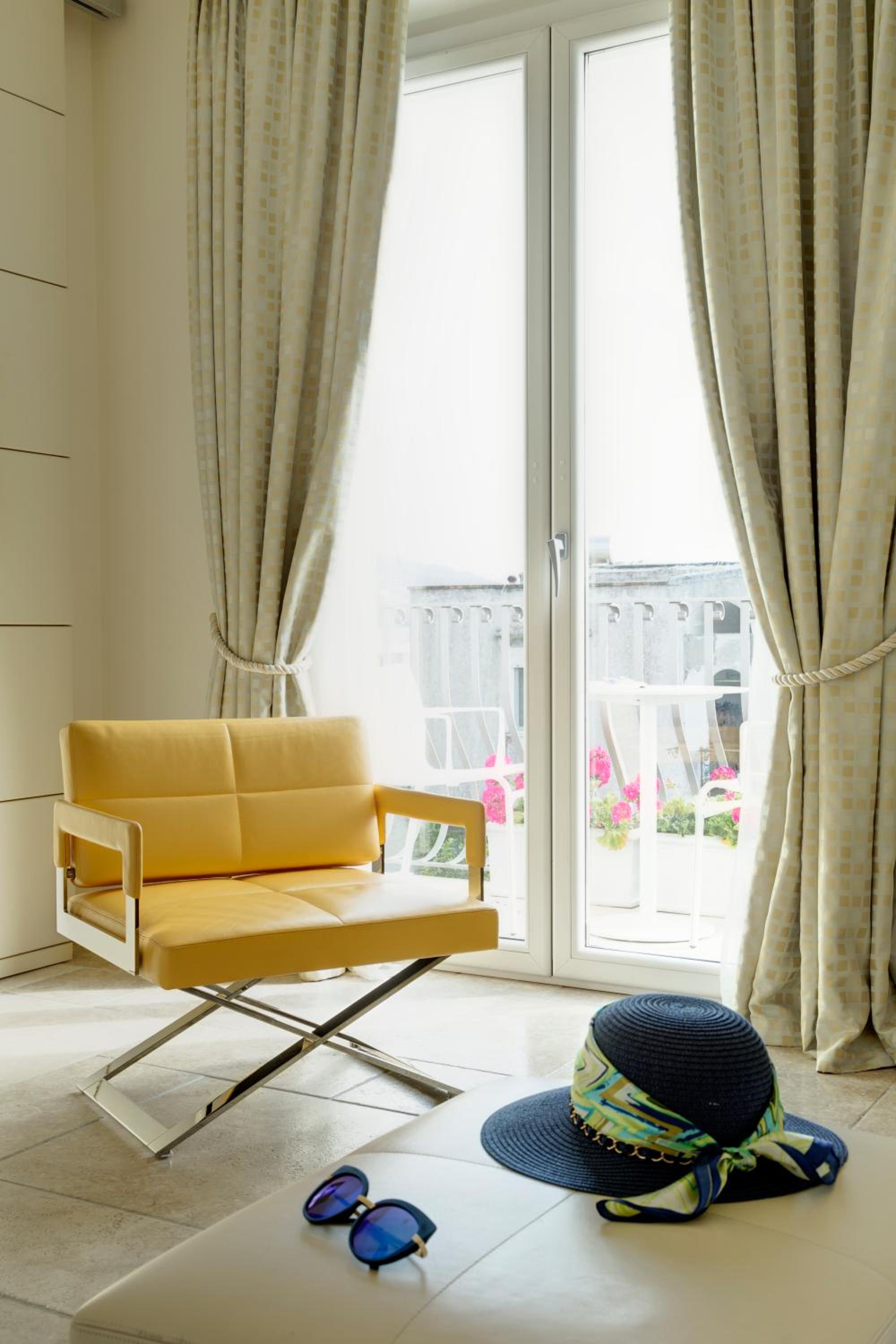Junior Suite With Balcony And Partial Sea View  photo 2
