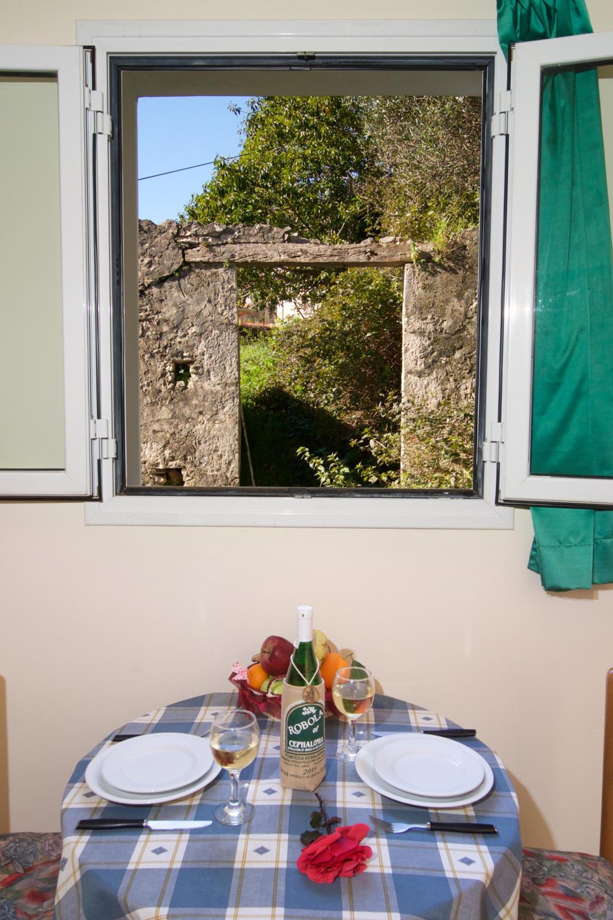 Studio with Partial Sea View photo 2