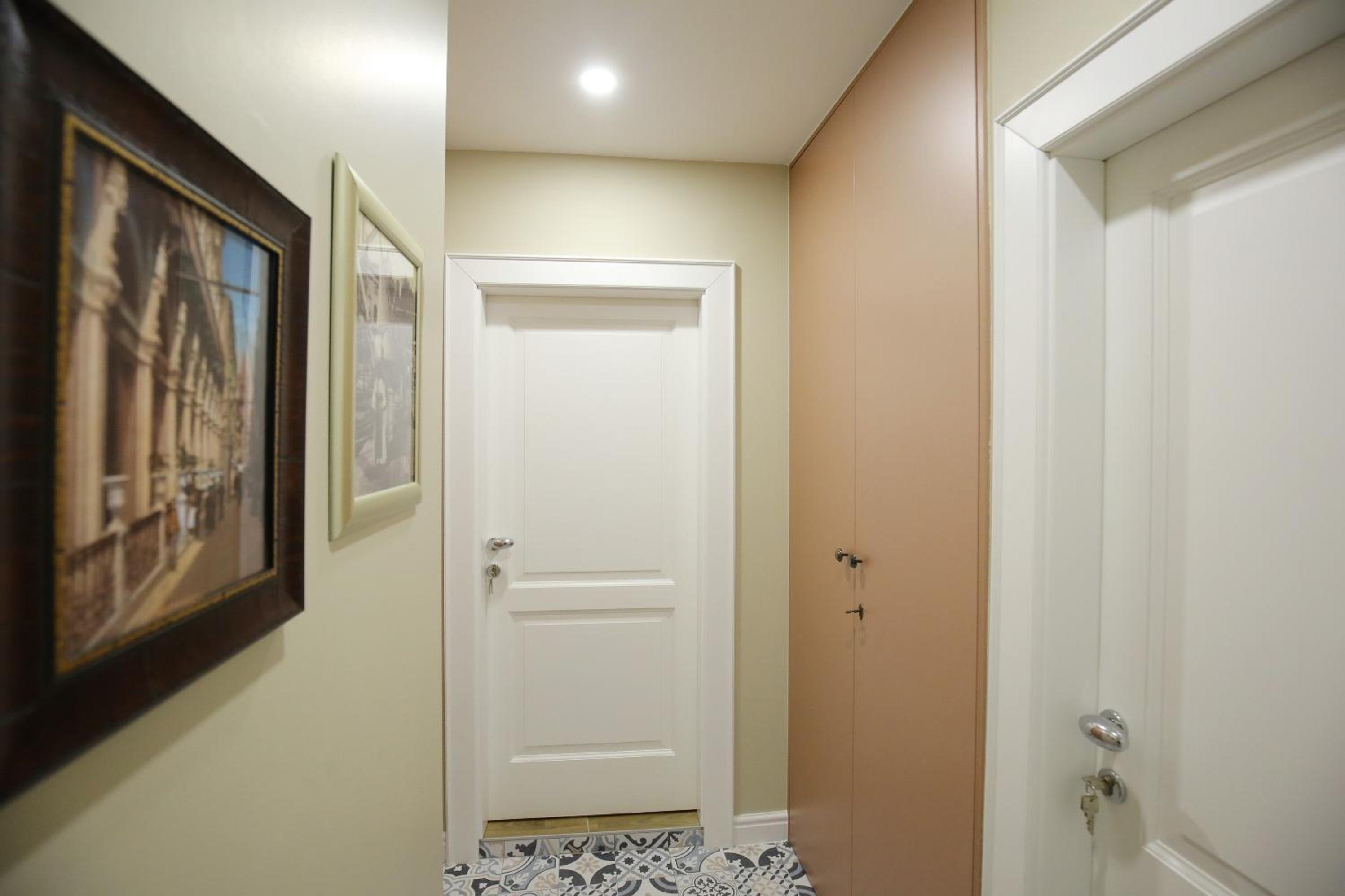 Double Room with Balcony - Photo 17
