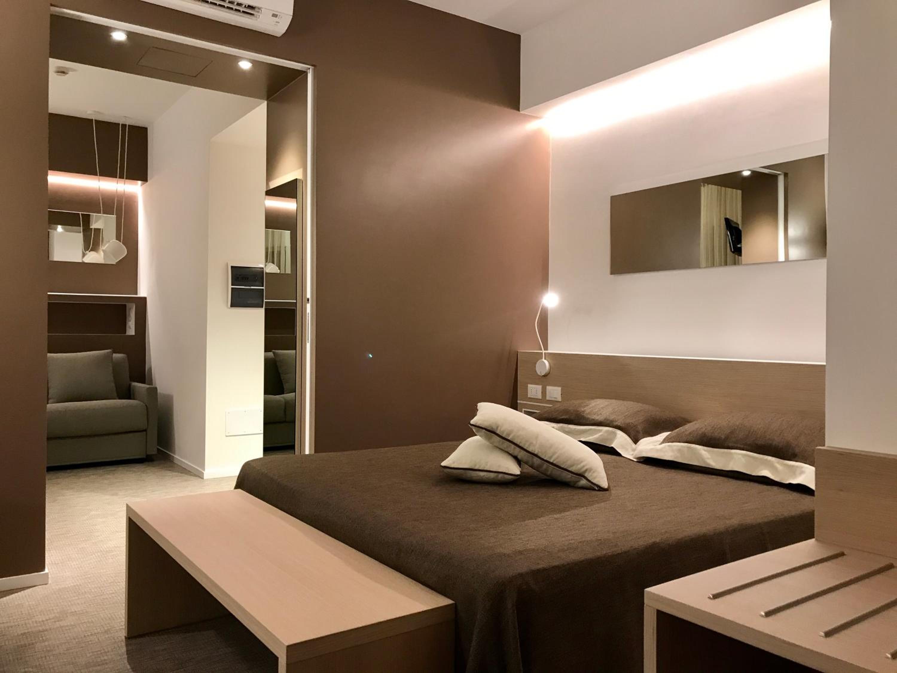 Double Room with Extra Bed (2 Adults + 2 Child) photo 2